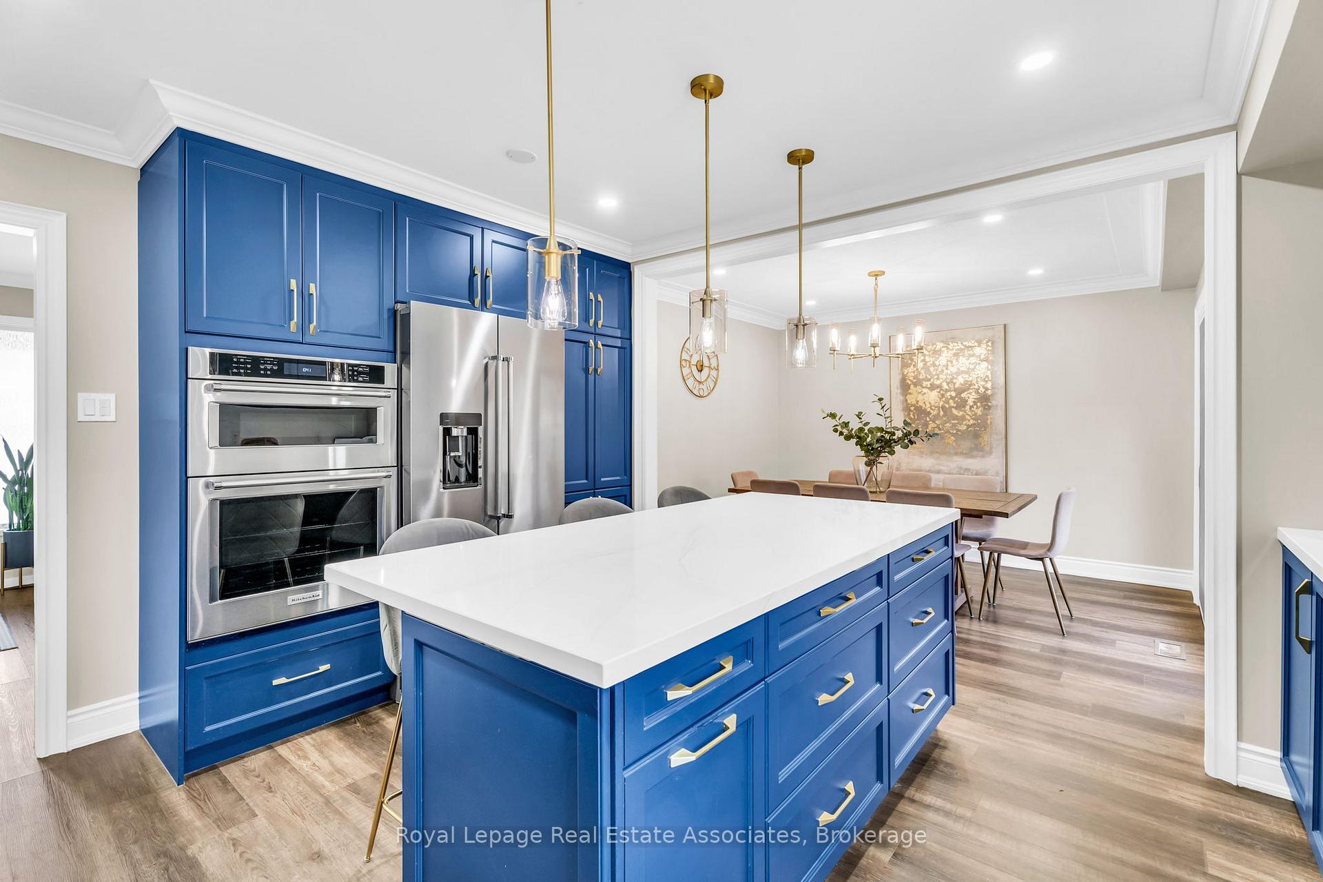Photo 21 of 104 Cardinal Crescent S, Waterloo — HOMEH