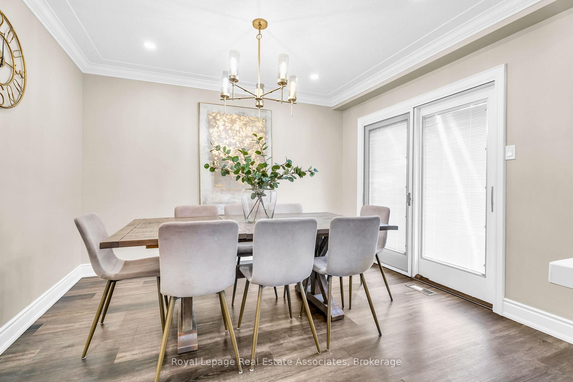 Photo 22 of 104 Cardinal Crescent S, Waterloo — HOMEH