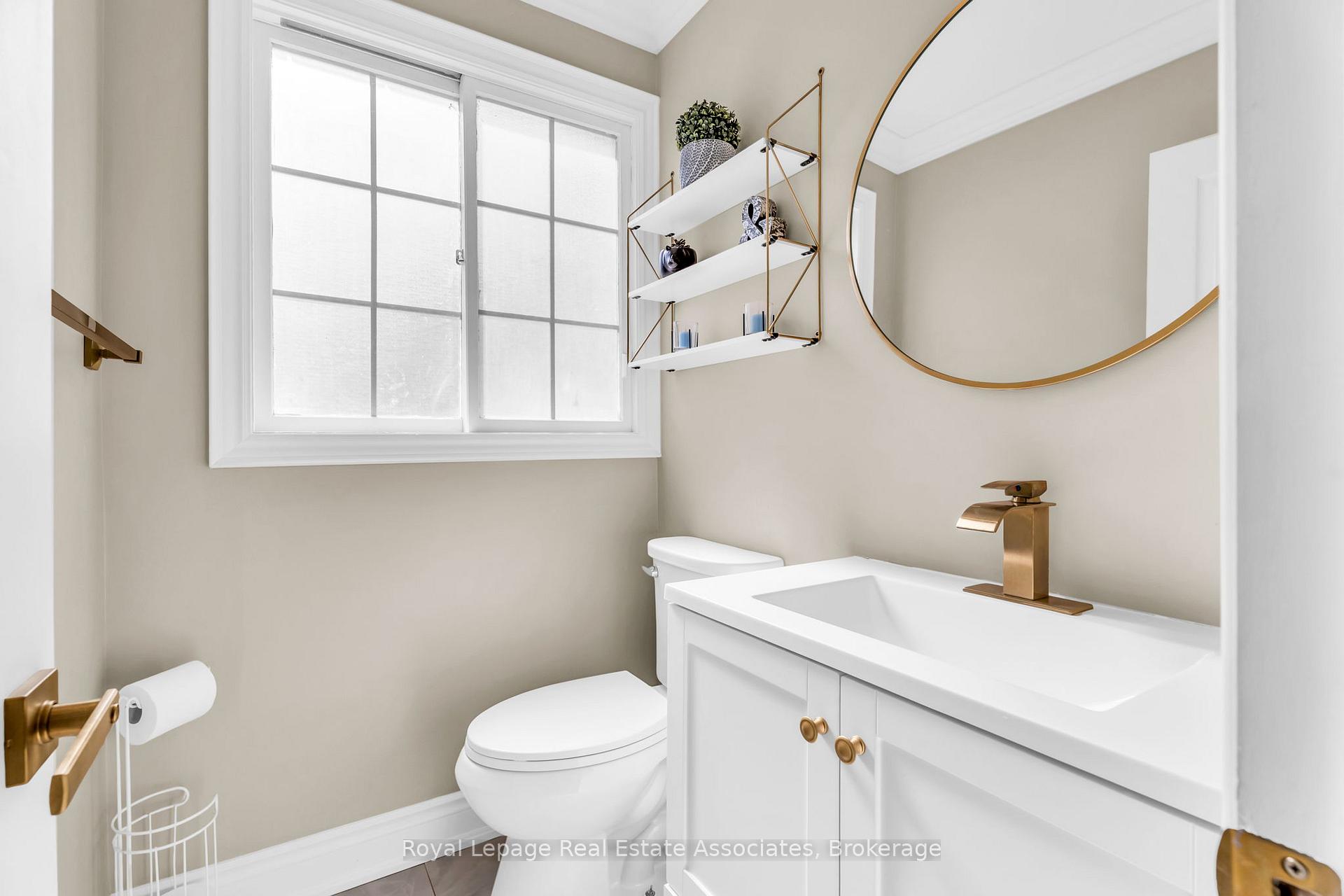 Photo 26 of 104 Cardinal Crescent S, Waterloo — HOMEH