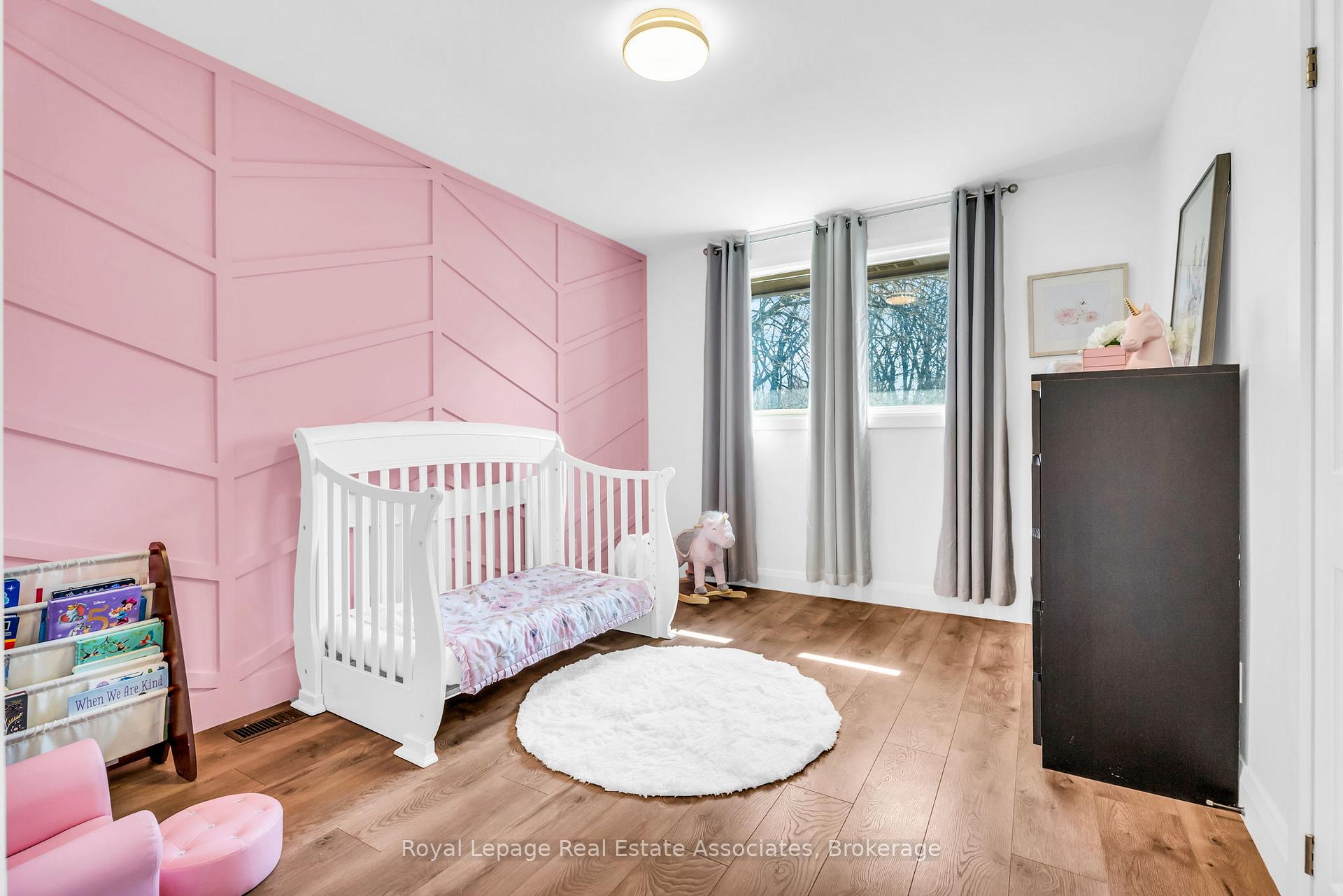 Photo 32 of 104 Cardinal Crescent S, Waterloo — HOMEH