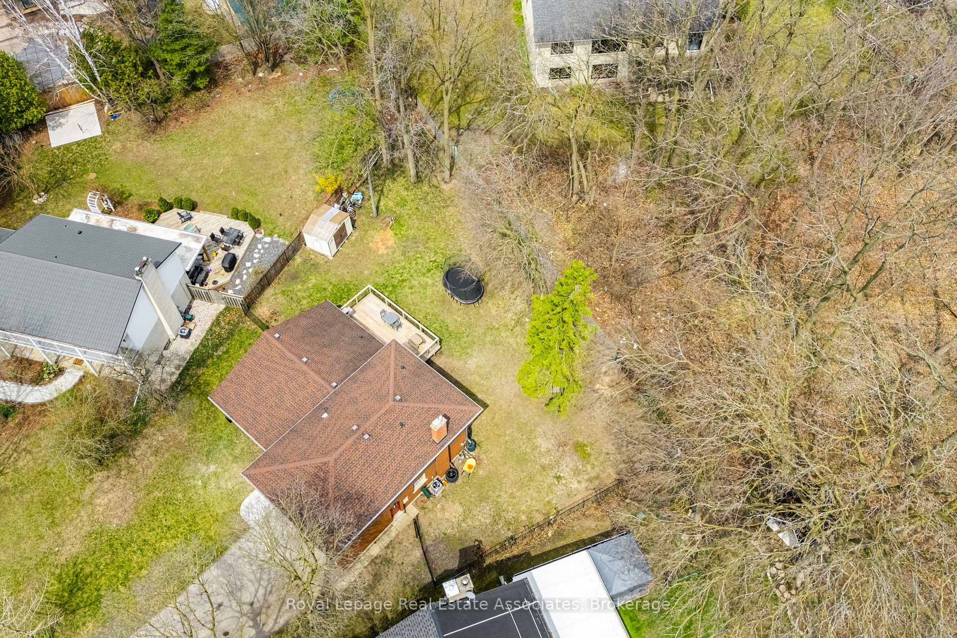 Photo 45 of 104 Cardinal Crescent S, Waterloo — HOMEH