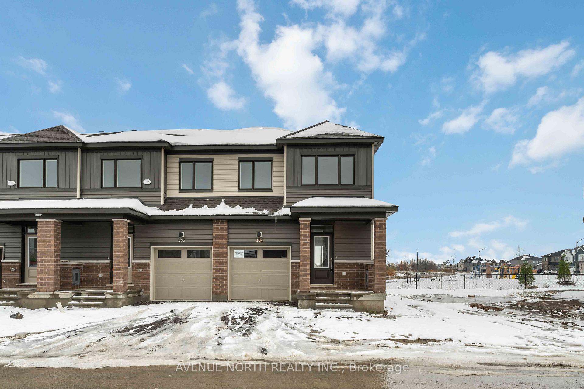 Photo 2 of 364 Les Emmerson Drive, Ottawa, Barrhaven - Heritage Park — HOMEH