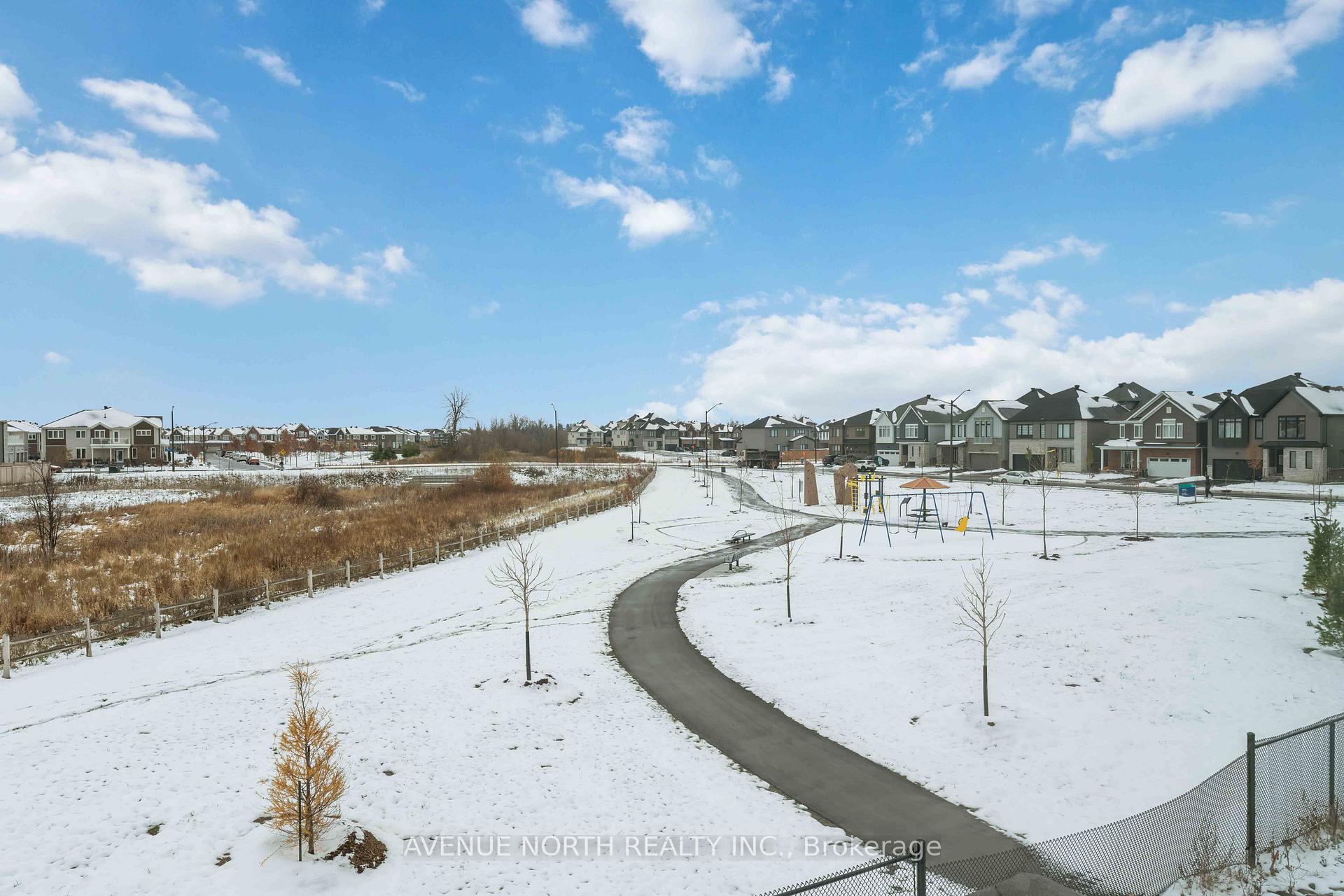 Photo 27 of 364 Les Emmerson Drive, Ottawa, Barrhaven - Heritage Park — HOMEH