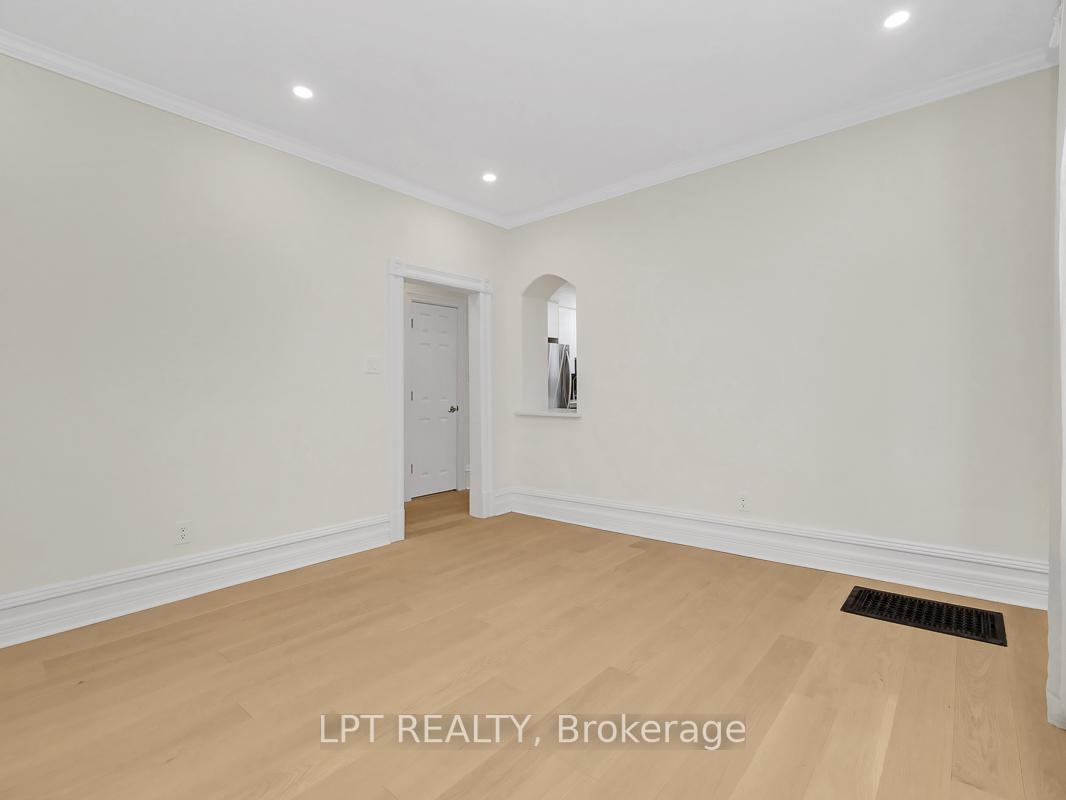 Photo 10 of 134 Primrose Avenue, Ottawa, West Centre Town — HOMEH