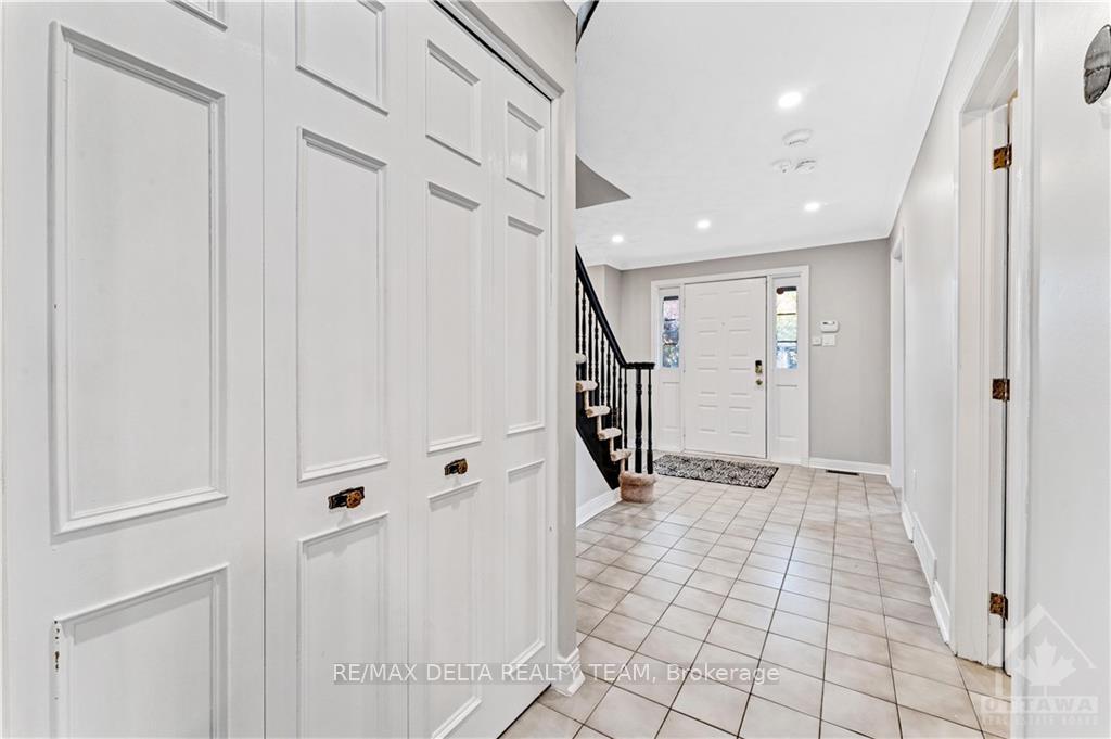 Photo 10 of 4784 Massey Lane, Ottawa, Rothwell Heights — HOMEH
