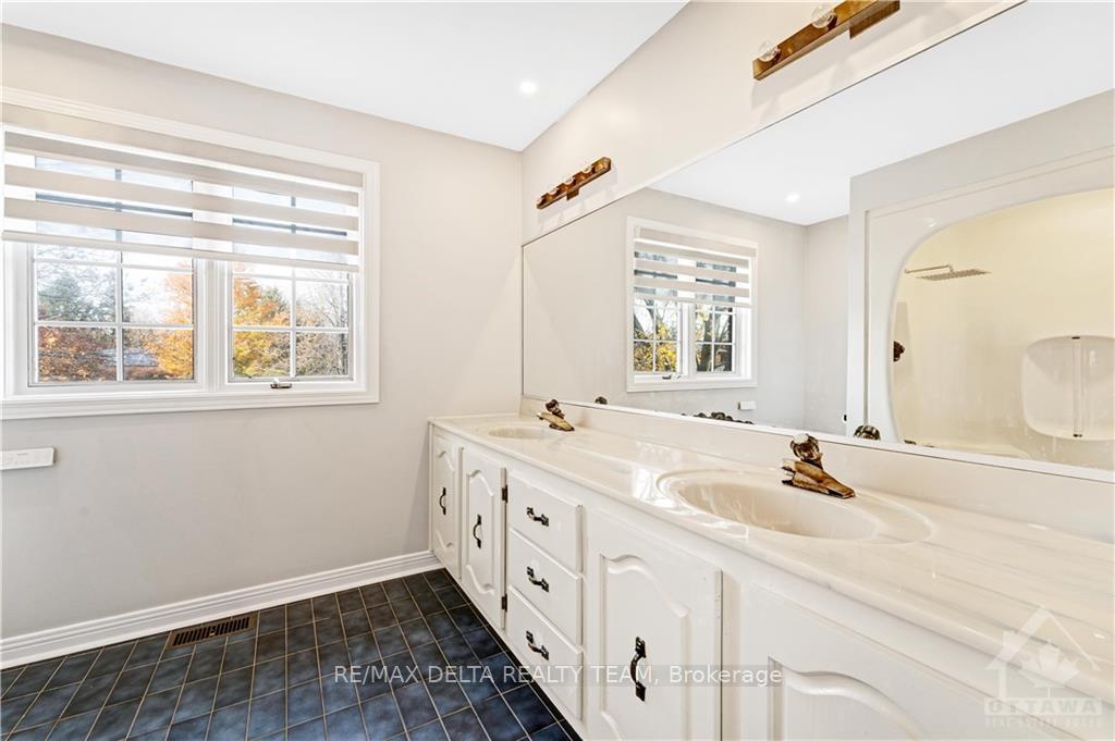 Photo 25 of 4784 Massey Lane, Ottawa, Rothwell Heights — HOMEH
