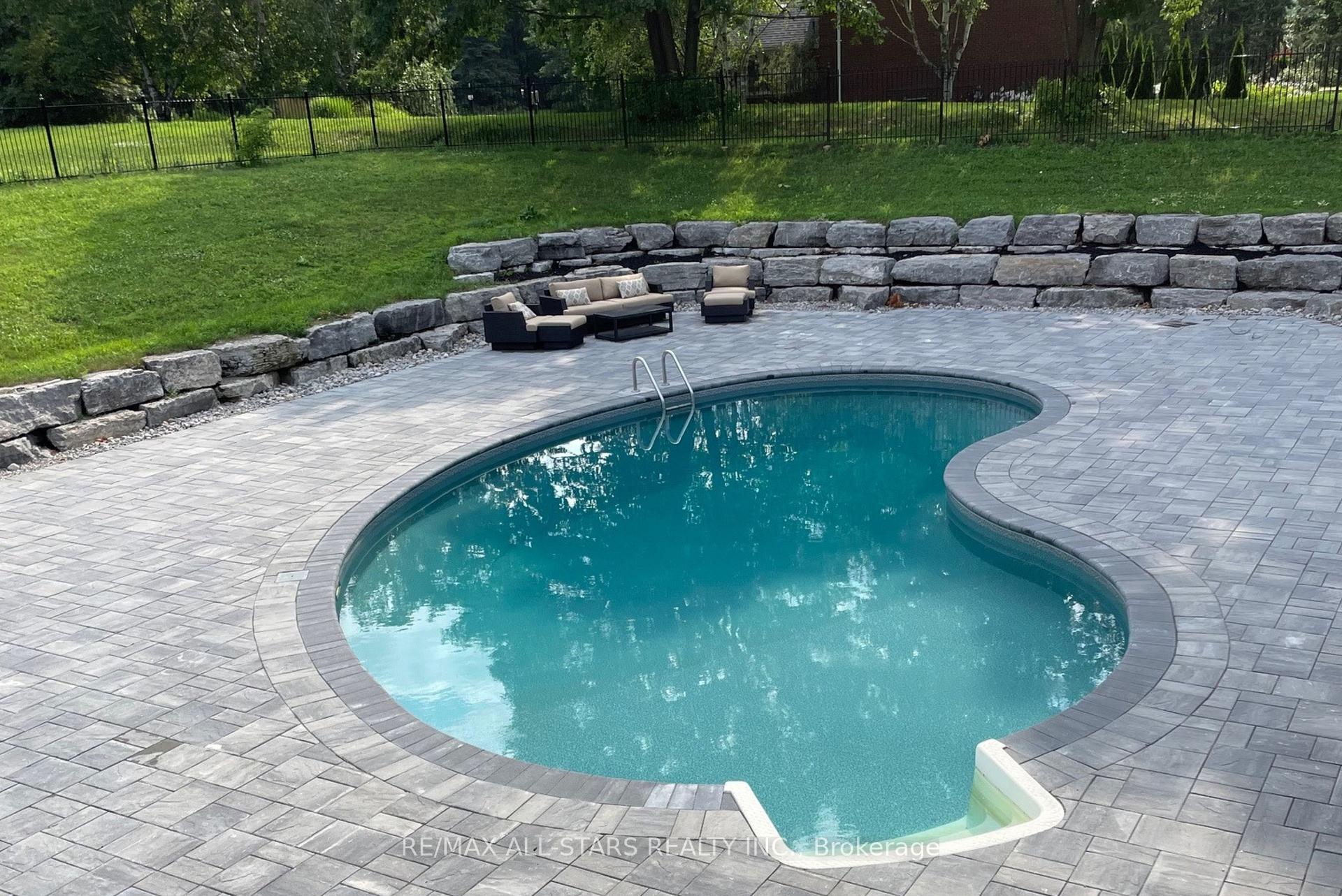 Photo 39 of 23 Silver Spring Crescent, Uxbridge, Rural Uxbridge — HOMEH