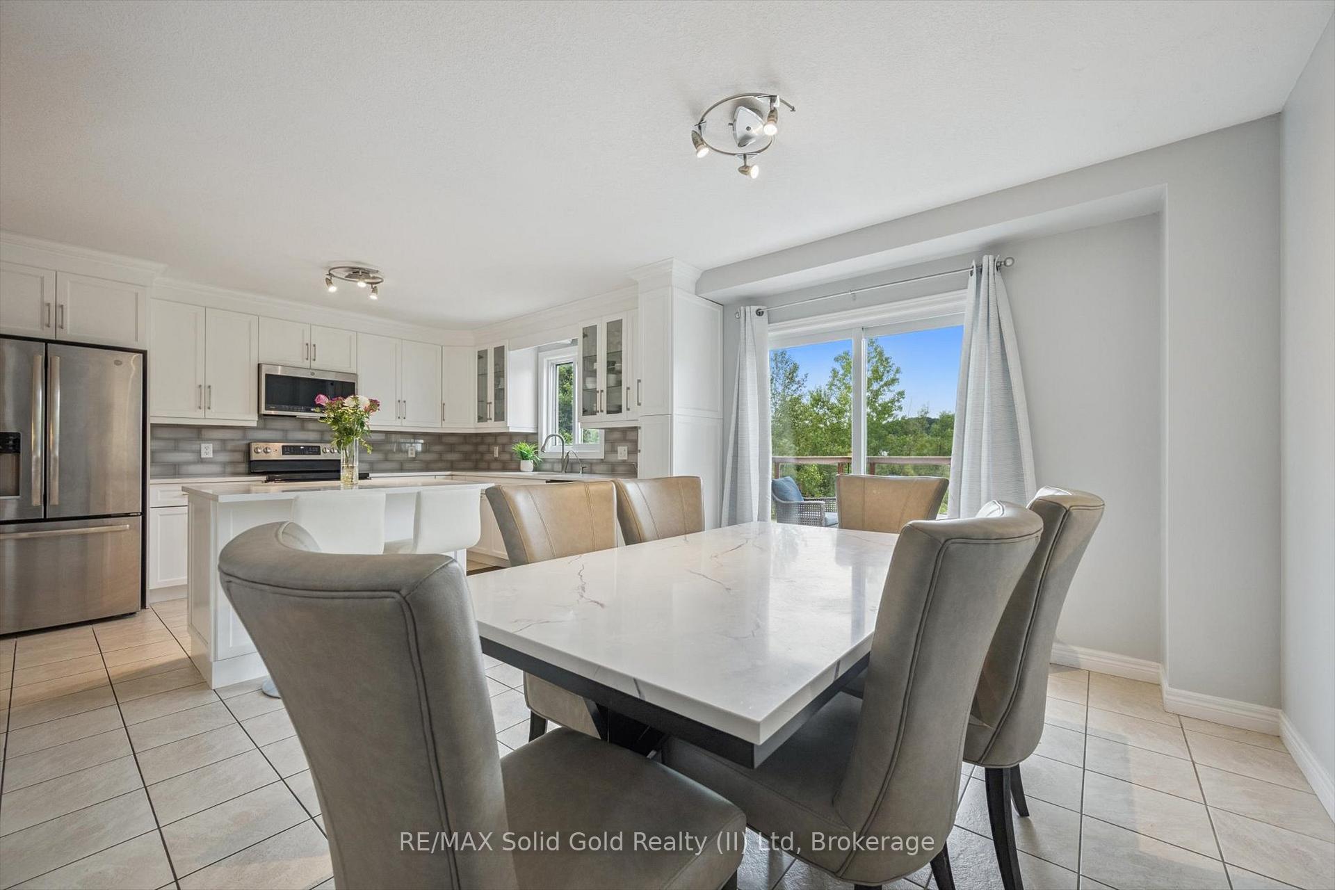 Photo 10 of 227 Buttercup Court, Waterloo — HOMEH
