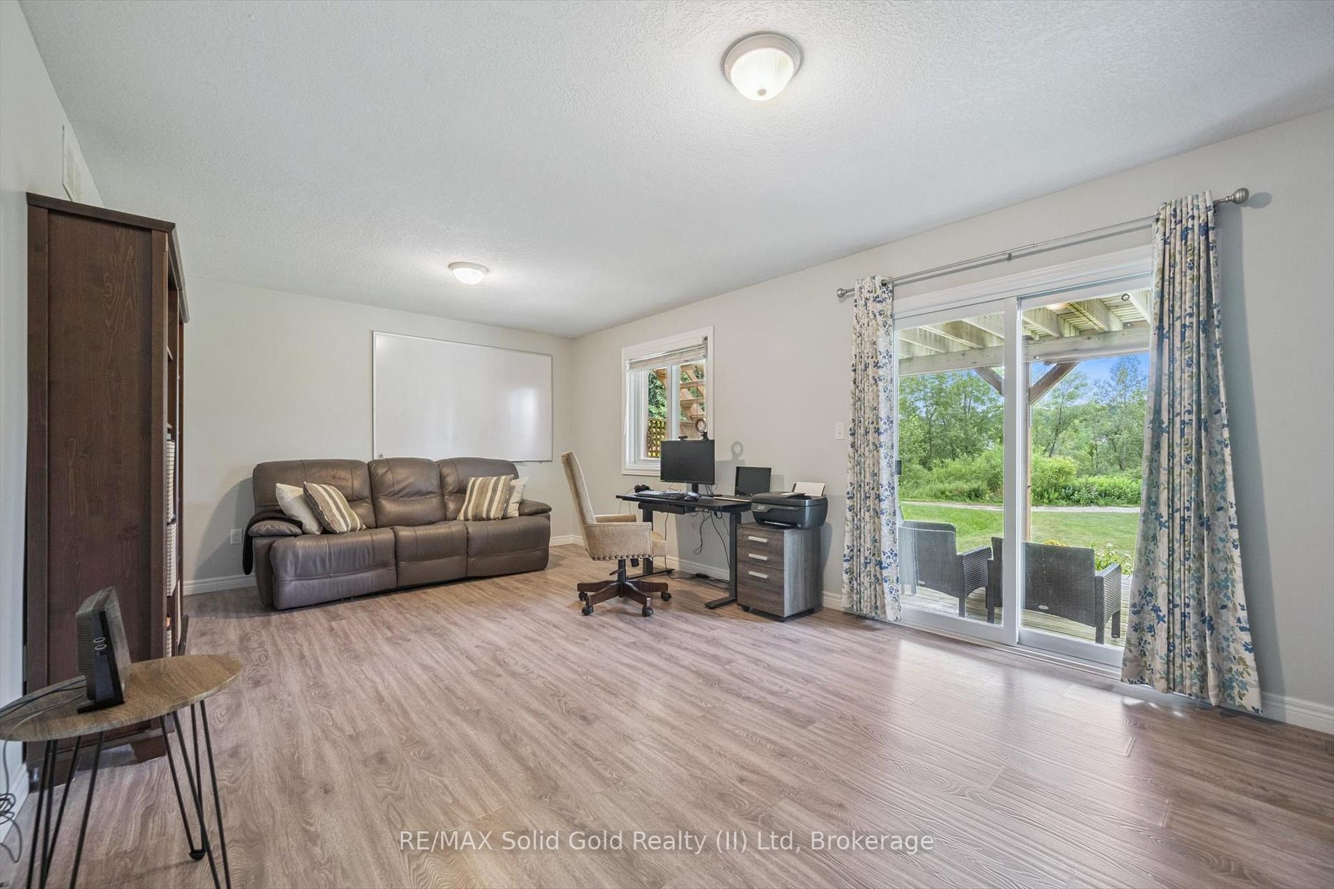 Photo 27 of 227 Buttercup Court, Waterloo — HOMEH