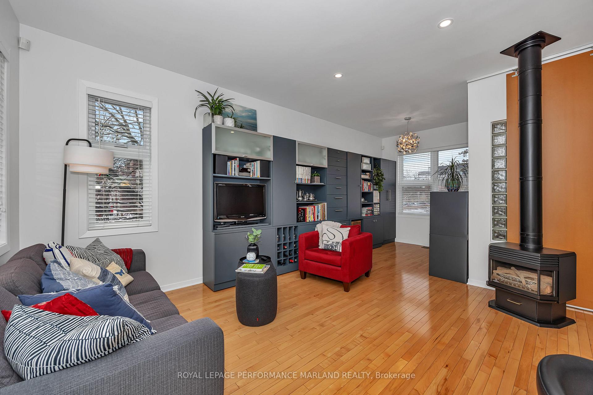 Photo 11 of 1139 Gladstone Avenue, Ottawa, Hintonburg — HOMEH