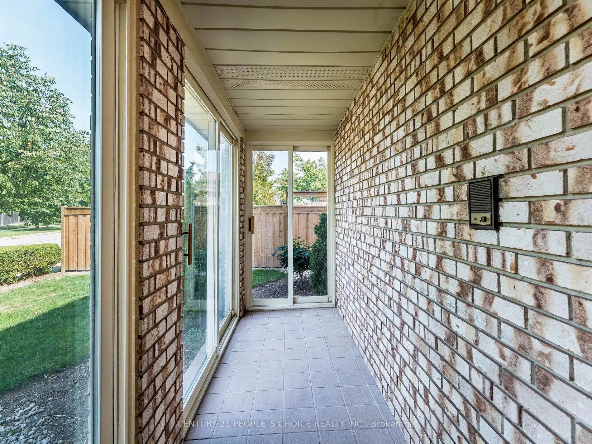Photo 5 of Unit Upper, 110 Houston Road, Vaughan, West Woodbridge — HOMEH