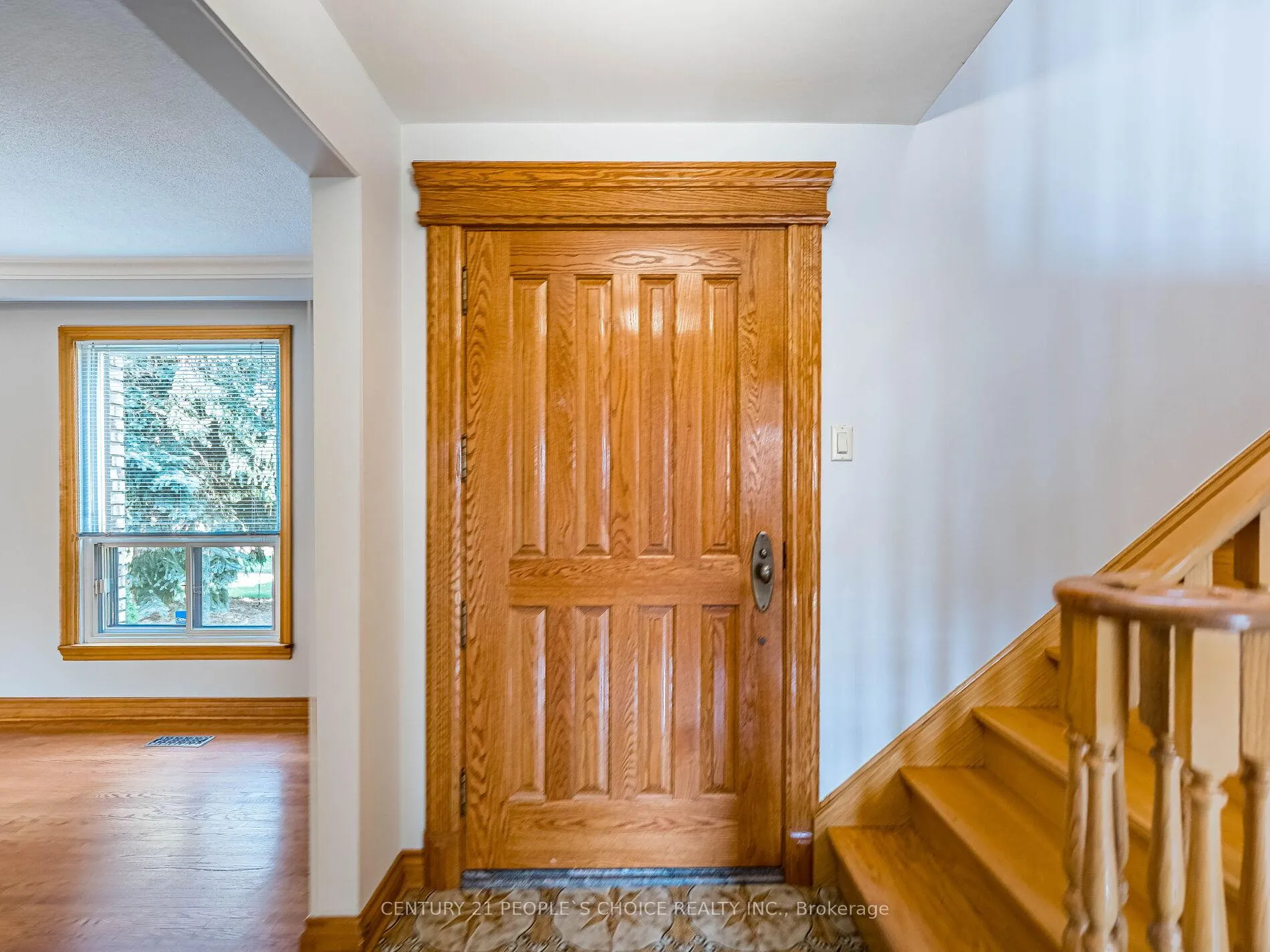 Photo 8 of Unit Upper, 110 Houston Road, Vaughan, West Woodbridge — HOMEH