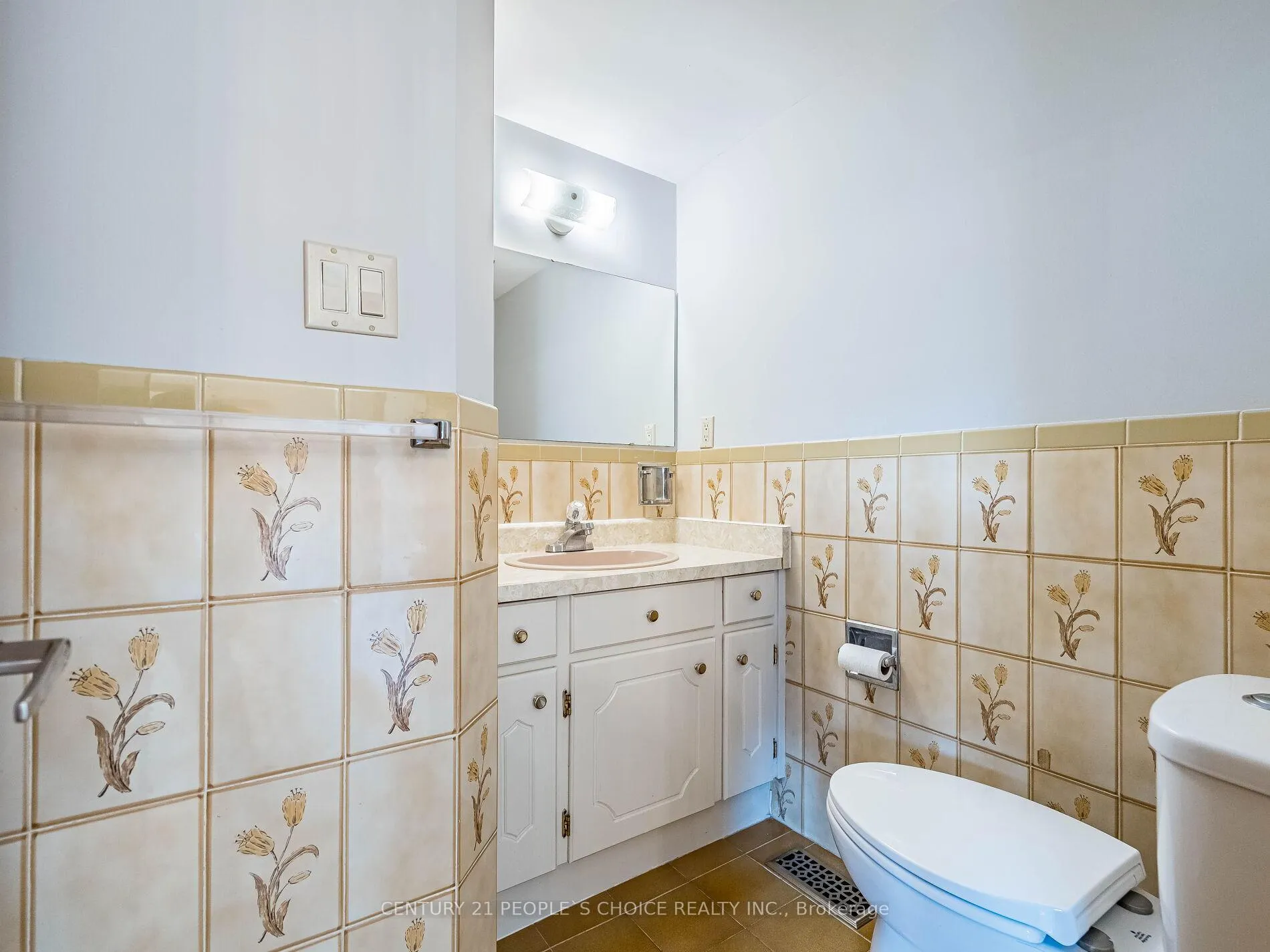 Photo 15 of Unit Upper, 110 Houston Road, Vaughan, West Woodbridge — HOMEH