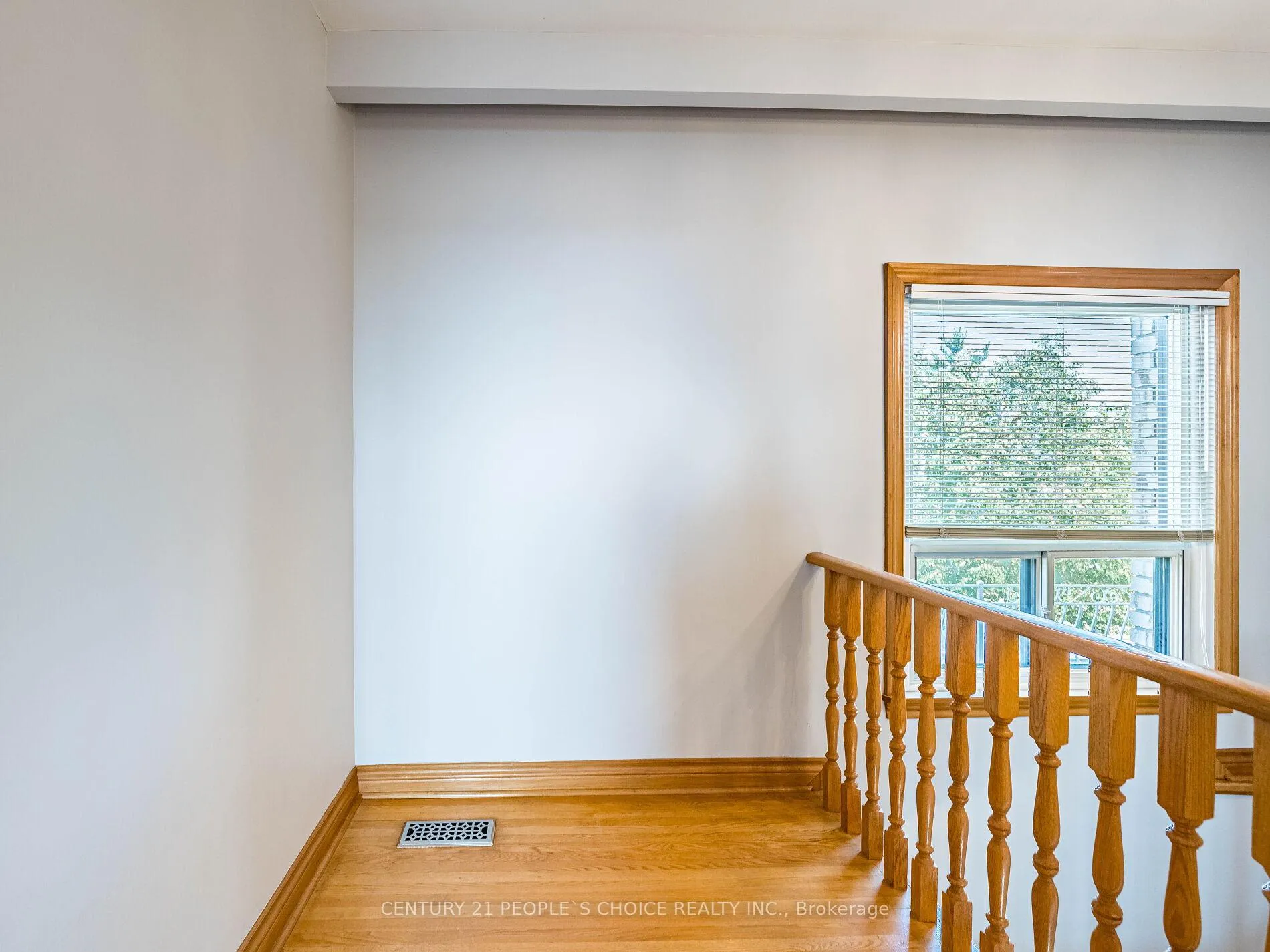 Photo 29 of Unit Upper, 110 Houston Road, Vaughan, West Woodbridge — HOMEH