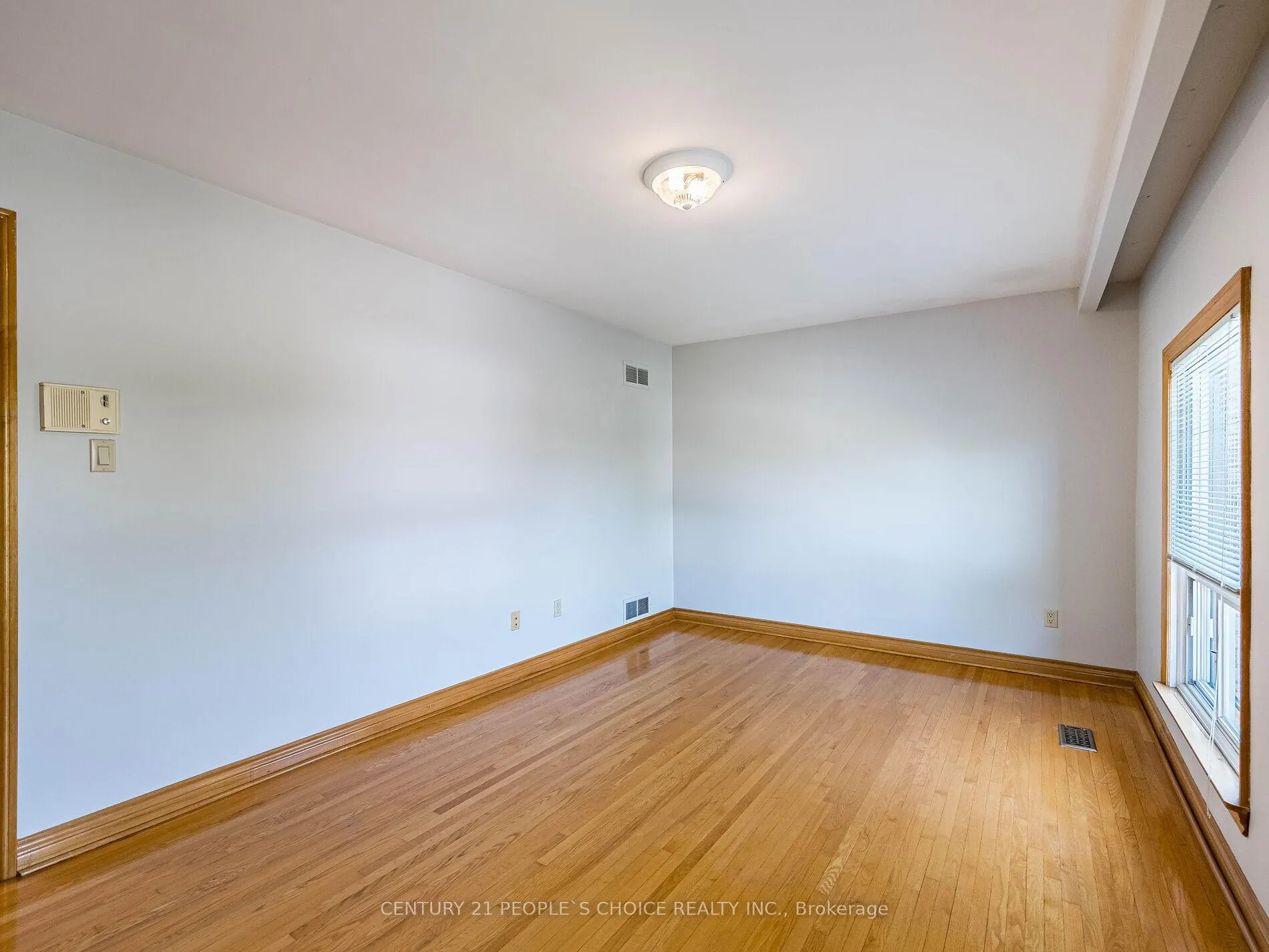 Photo 38 of Unit Upper, 110 Houston Road, Vaughan, West Woodbridge — HOMEH