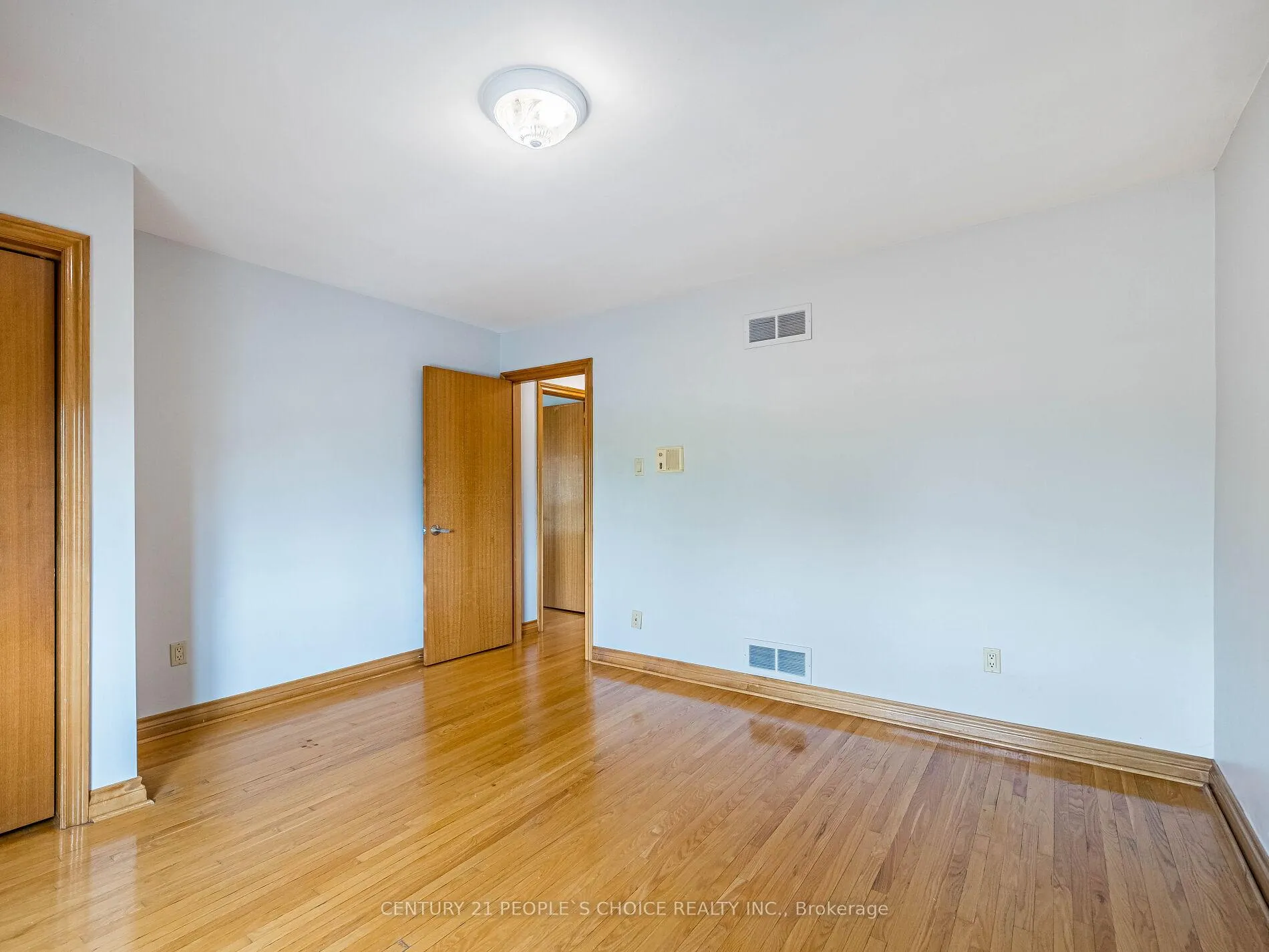 Photo 42 of Unit Upper, 110 Houston Road, Vaughan, West Woodbridge — HOMEH