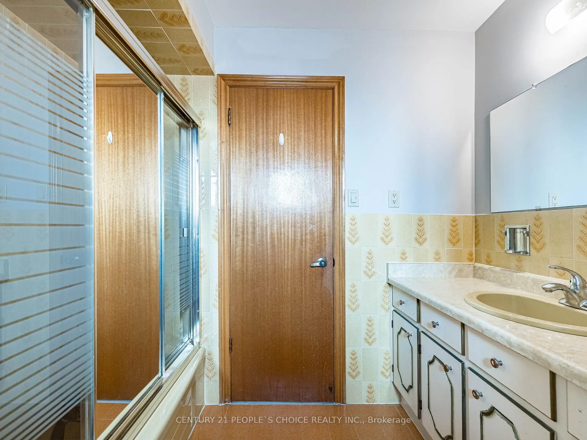 Photo 44 of Unit Upper, 110 Houston Road, Vaughan, West Woodbridge — HOMEH