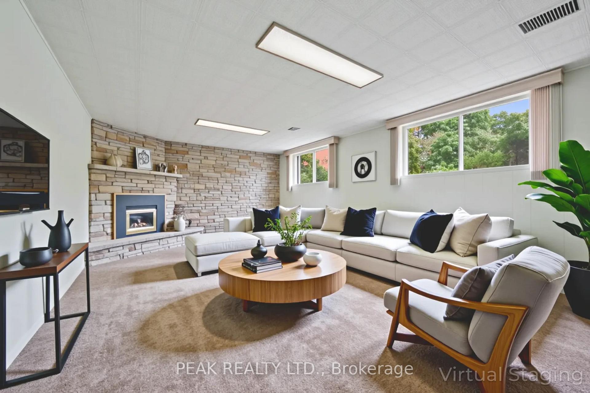 Photo 25 of 553 Glendene Crescent, Waterloo — HOMEH