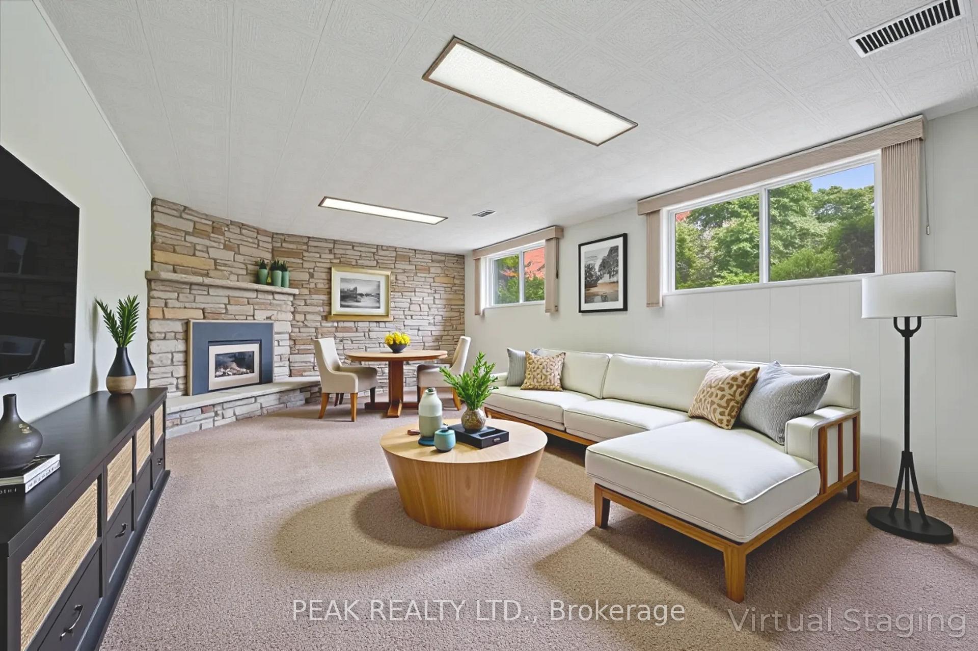 Photo 26 of 553 Glendene Crescent, Waterloo — HOMEH