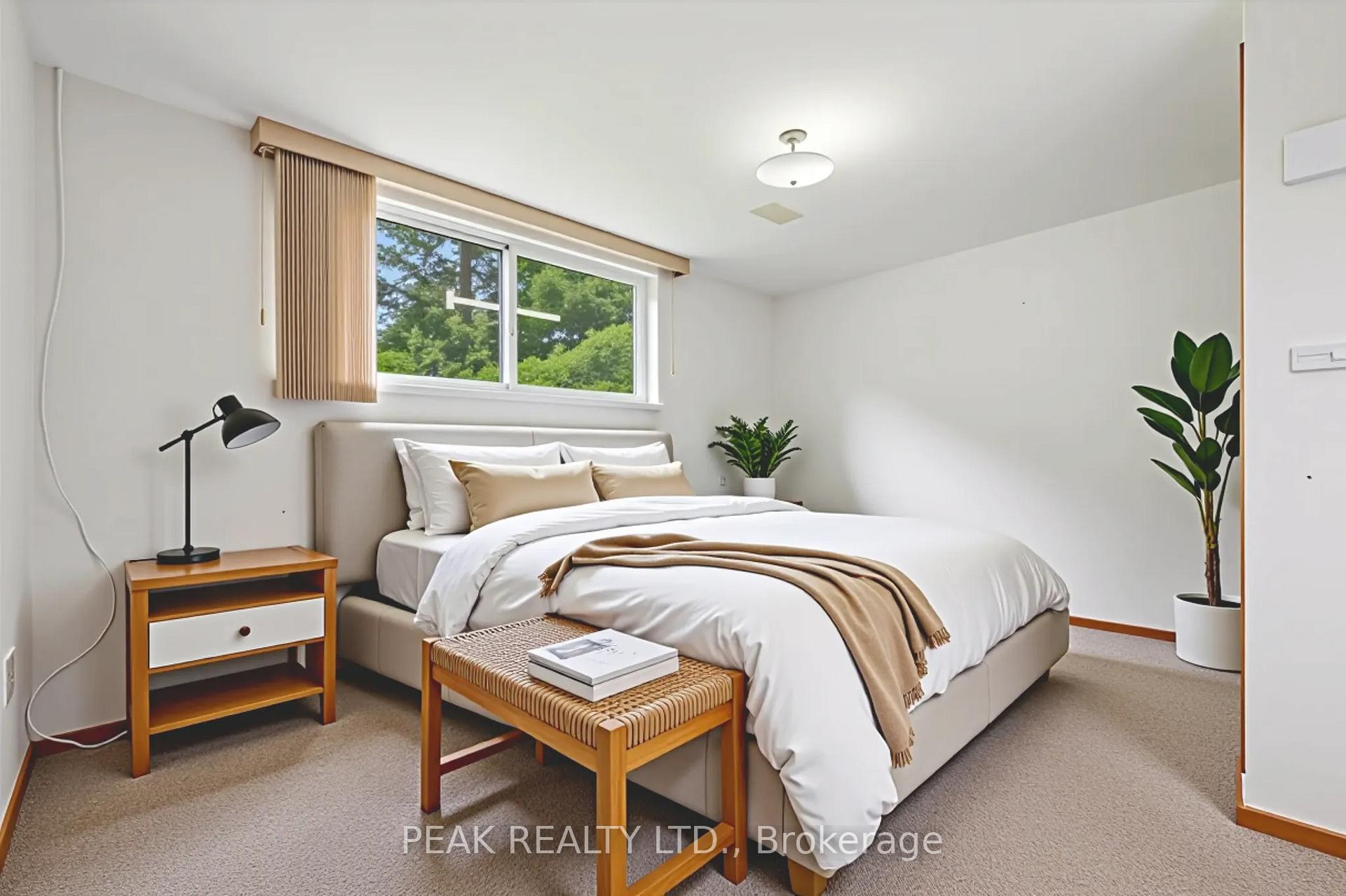 Photo 34 of 553 Glendene Crescent, Waterloo — HOMEH