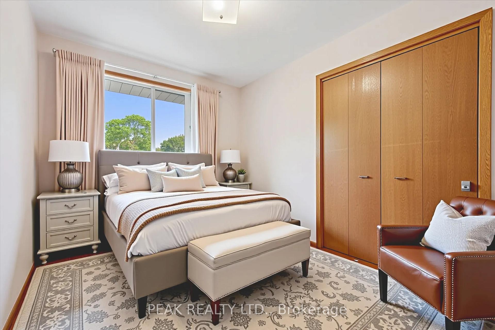 Photo 35 of 553 Glendene Crescent, Waterloo — HOMEH