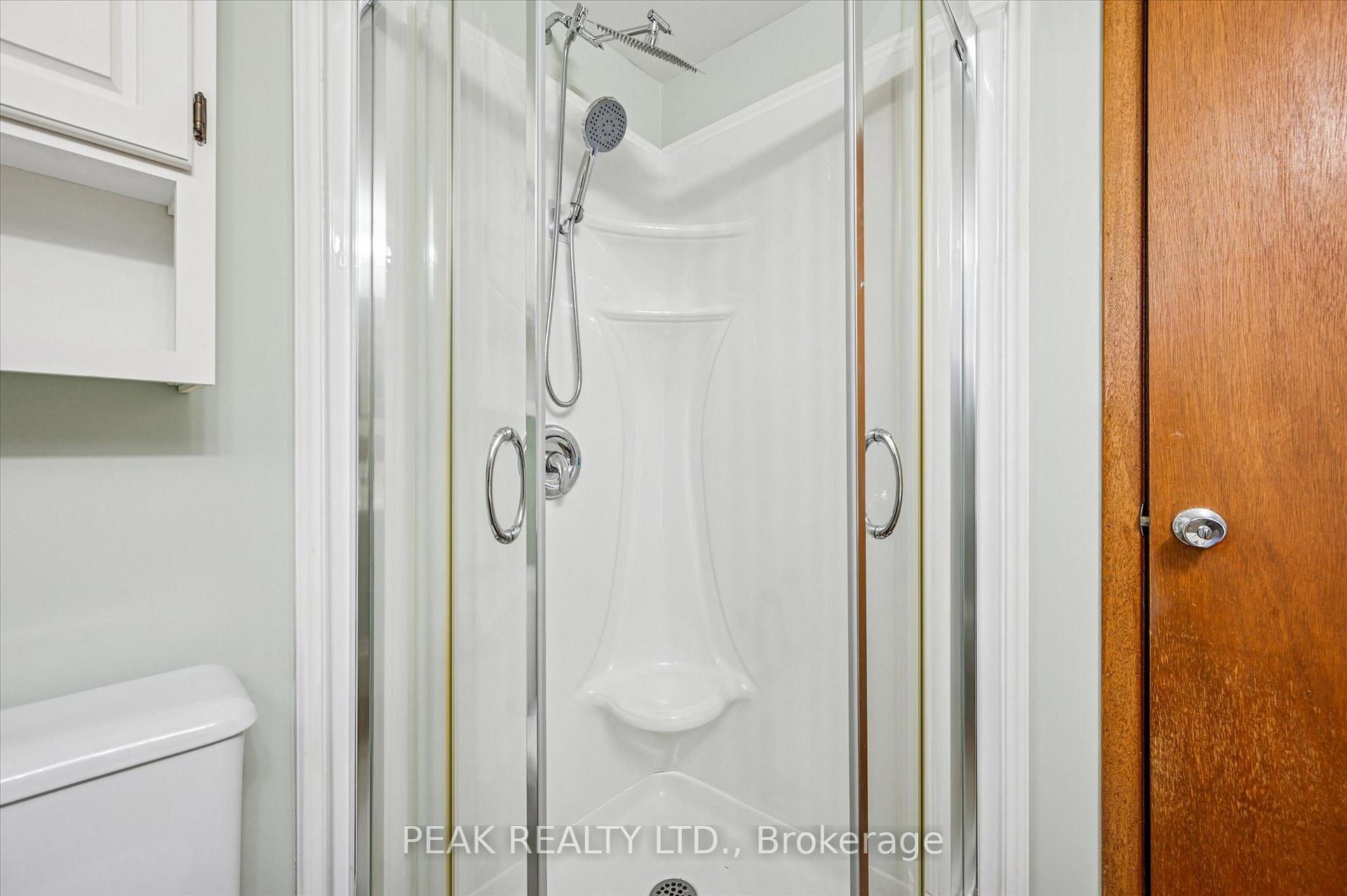 Photo 38 of 553 Glendene Crescent, Waterloo — HOMEH