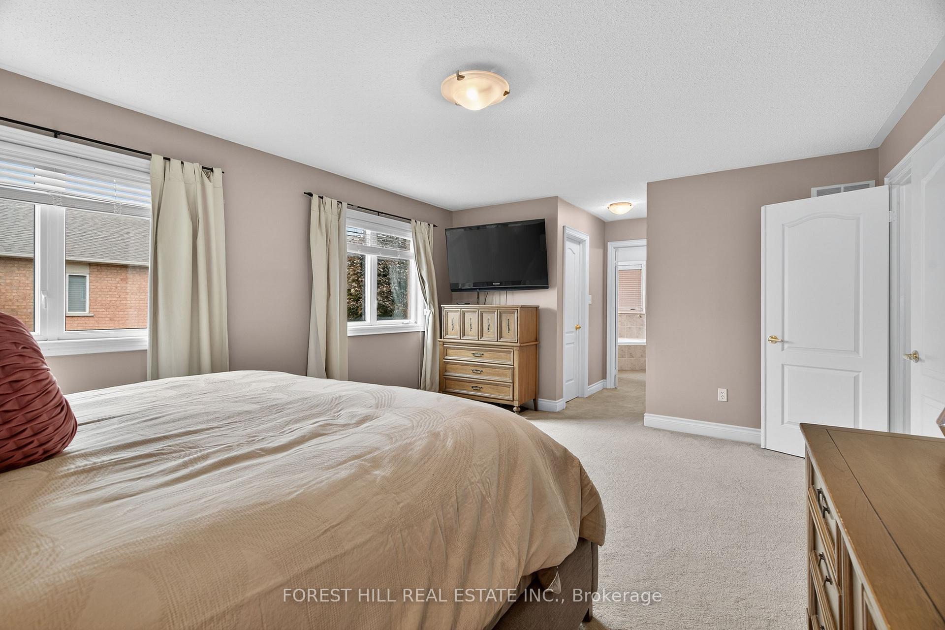 Photo 19 of 10 Mendel Crescent, Vaughan, Patterson — HOMEH