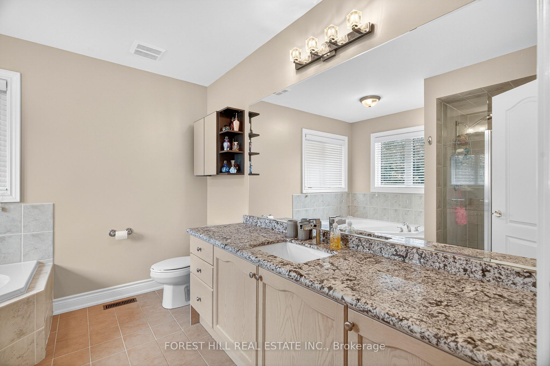 Photo 21 of 10 Mendel Crescent, Vaughan, Patterson — HOMEH