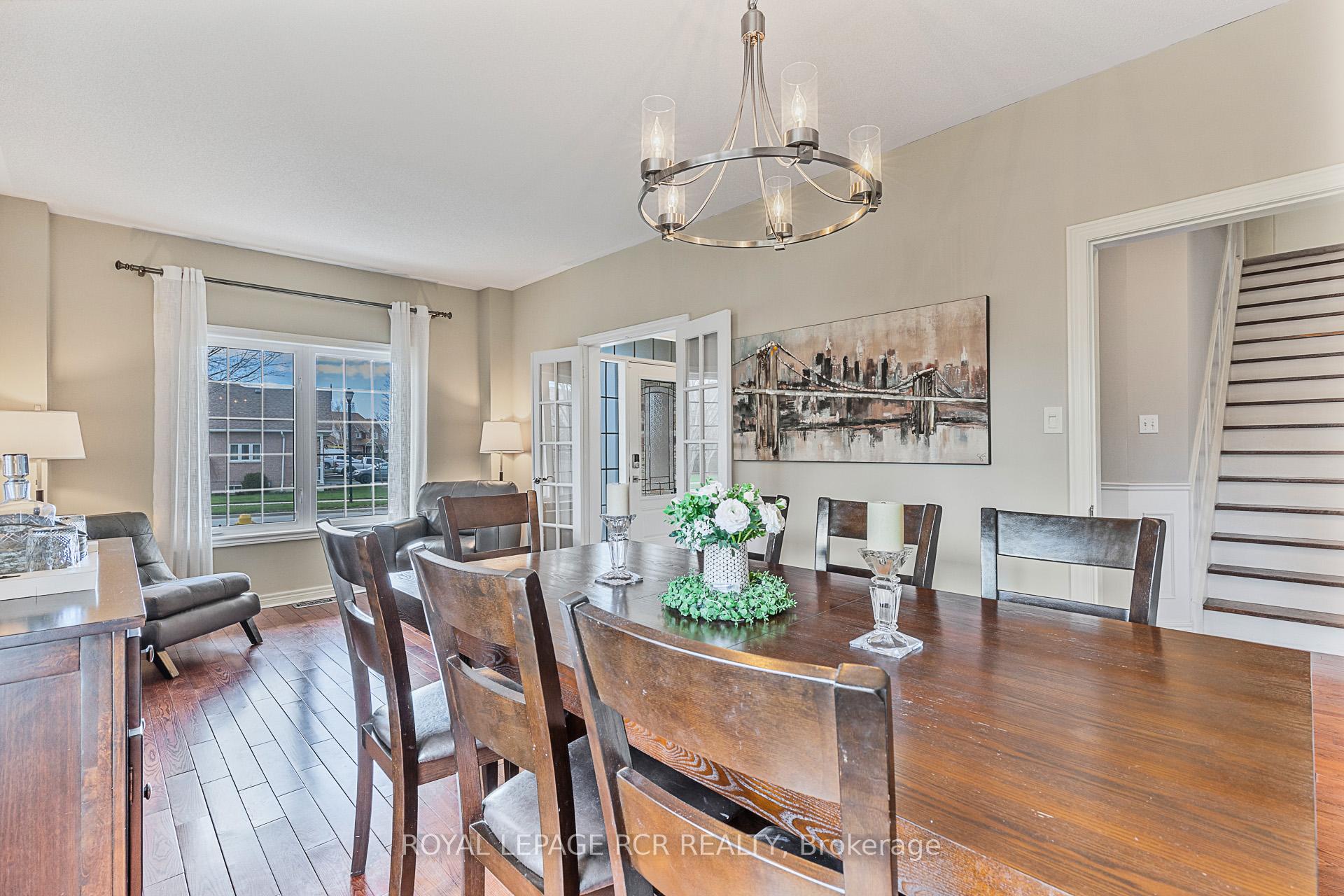 Photo 10 of 9 Coral Creek Crescent, Uxbridge — HOMEH