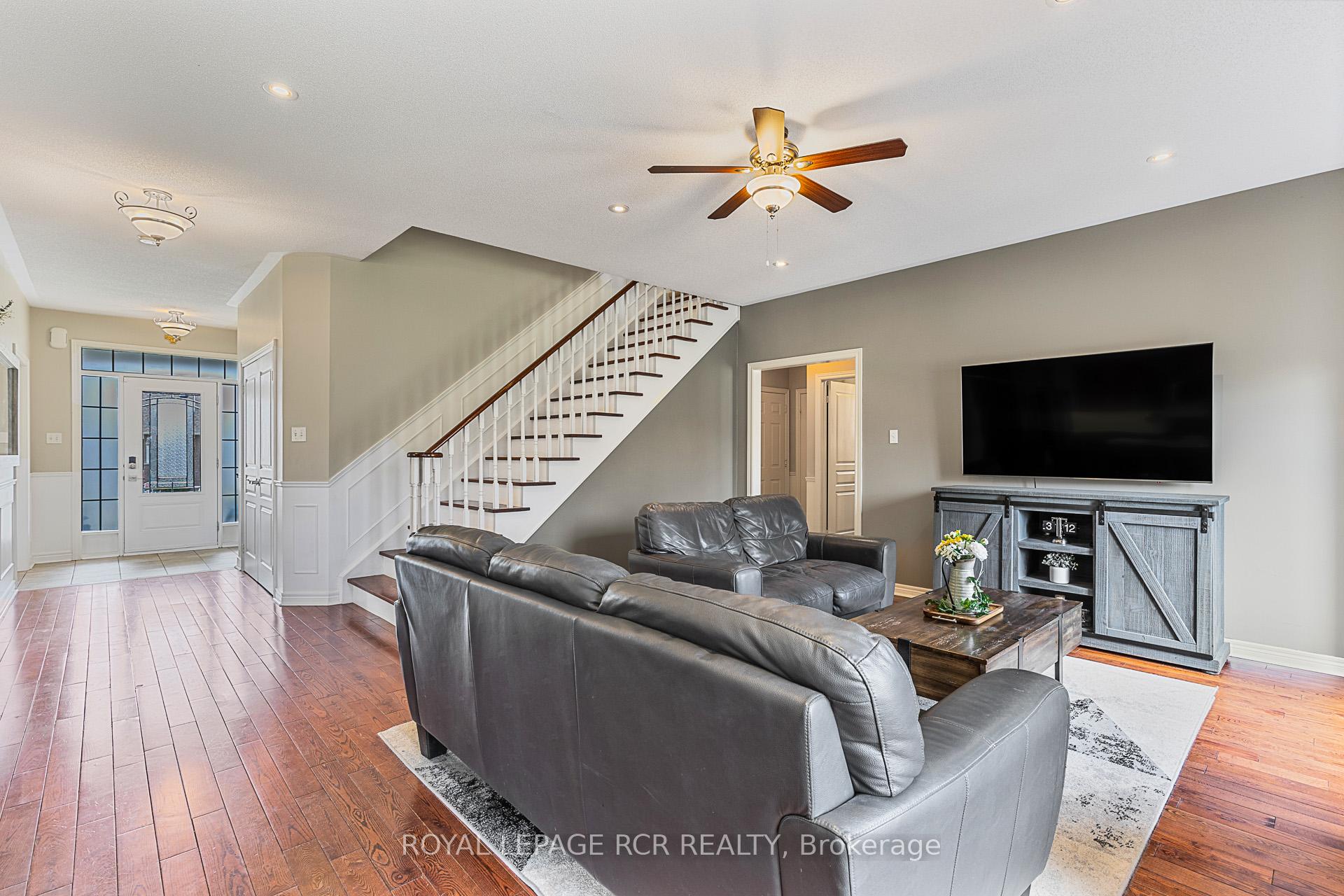 Photo 14 of 9 Coral Creek Crescent, Uxbridge — HOMEH