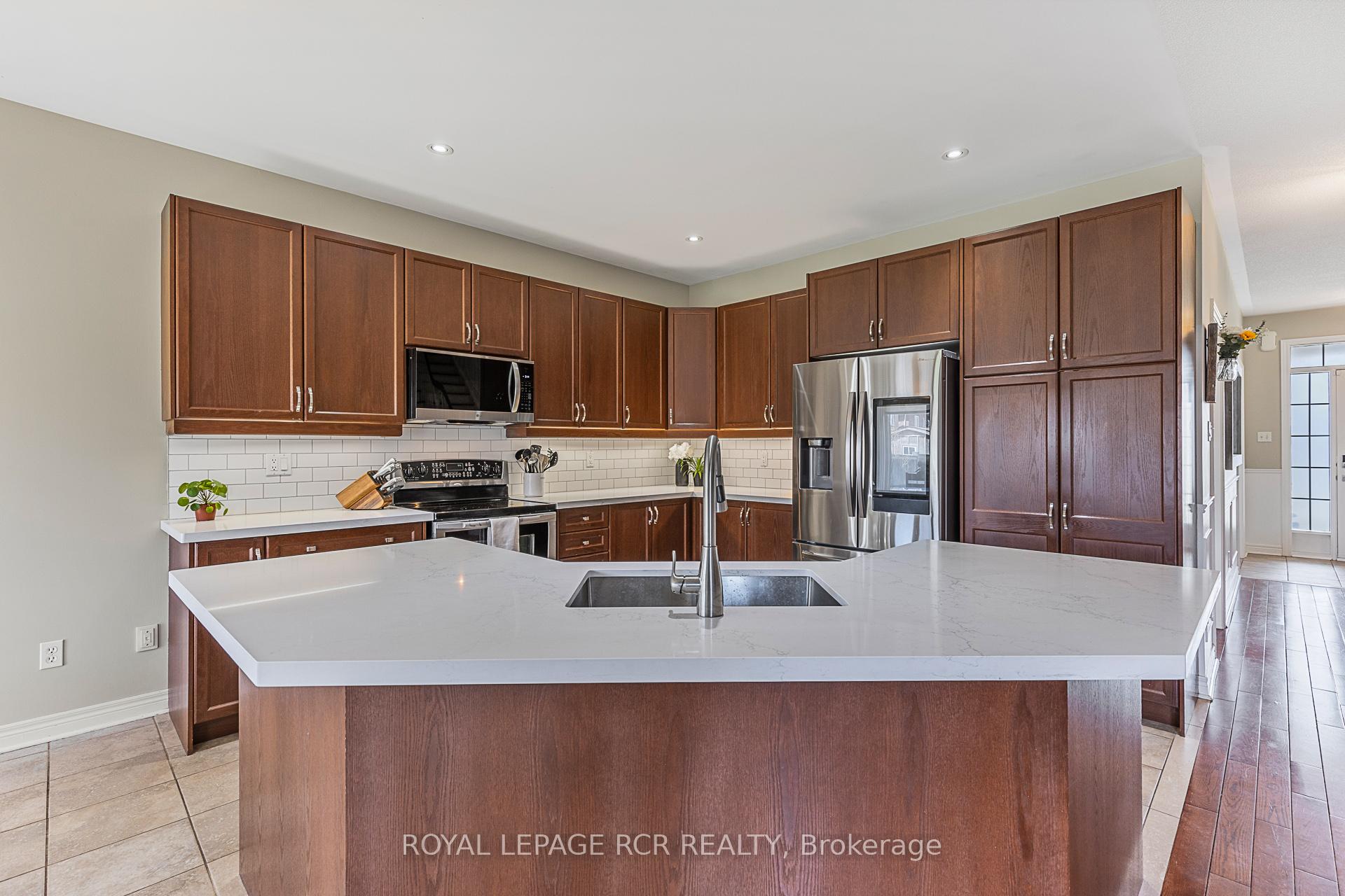 Photo 15 of 9 Coral Creek Crescent, Uxbridge — HOMEH