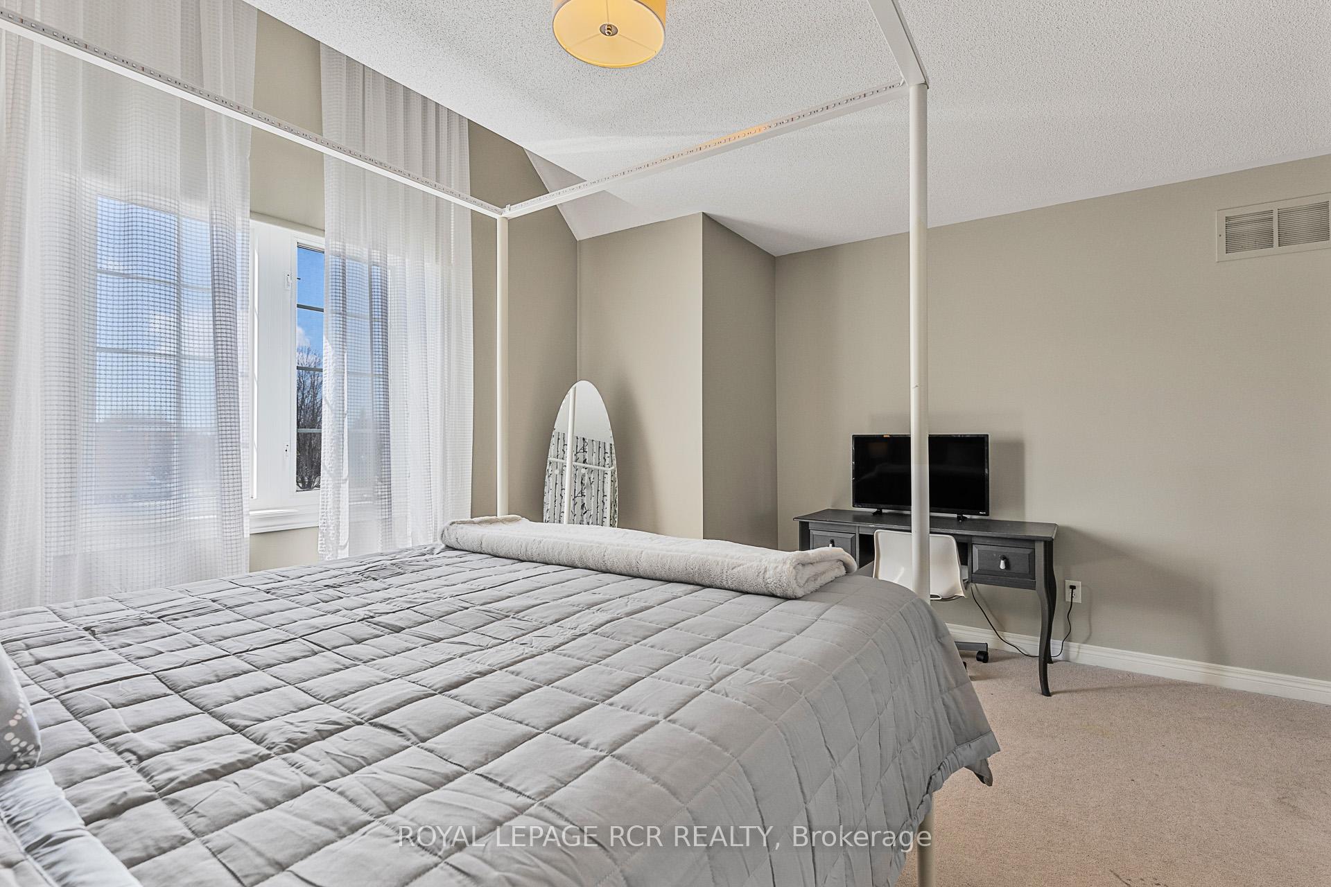Photo 29 of 9 Coral Creek Crescent, Uxbridge — HOMEH