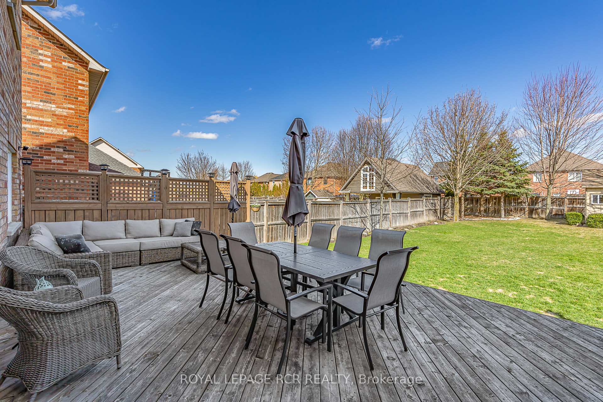 Photo 36 of 9 Coral Creek Crescent, Uxbridge — HOMEH