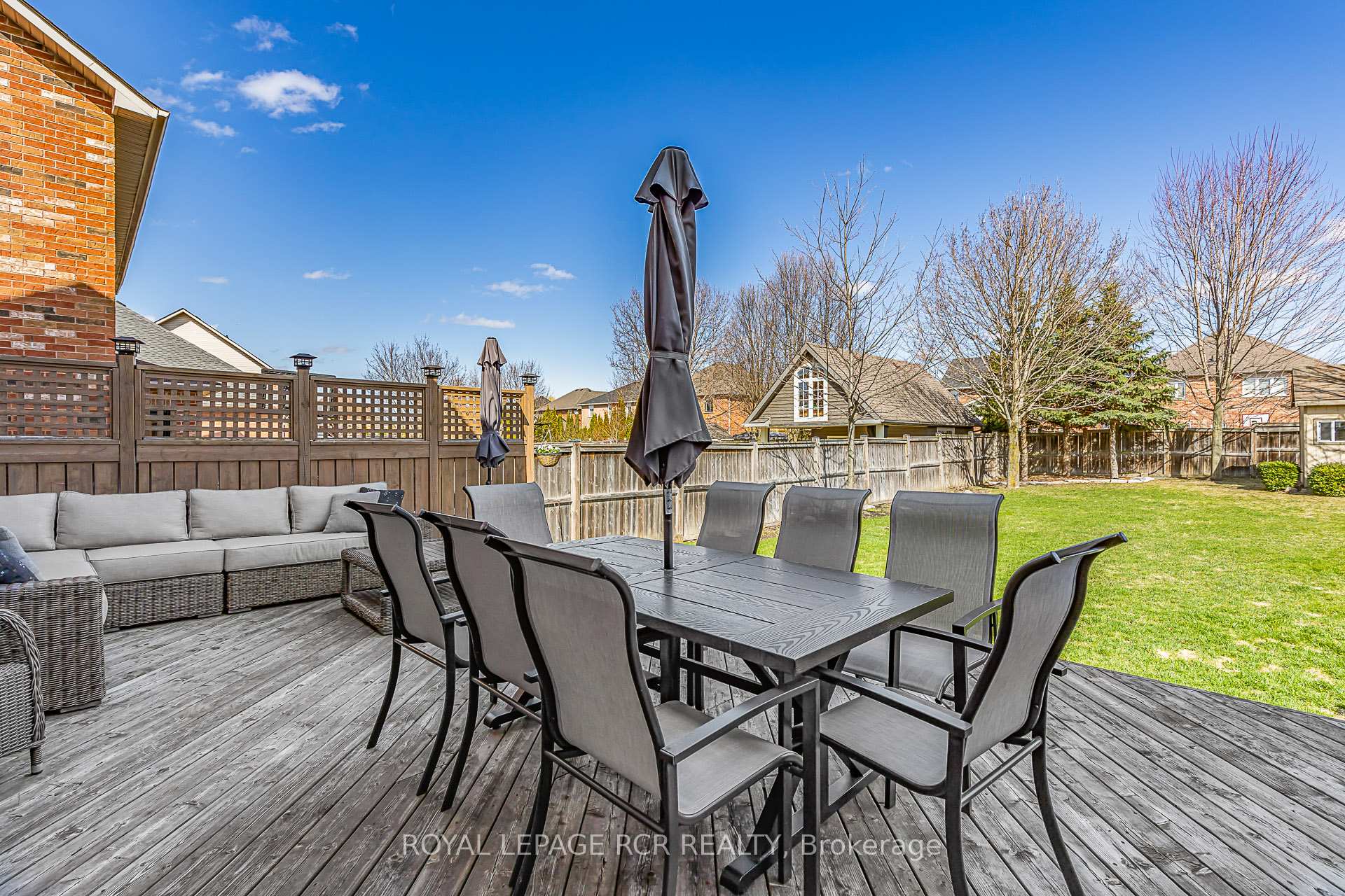 Photo 39 of 9 Coral Creek Crescent, Uxbridge — HOMEH