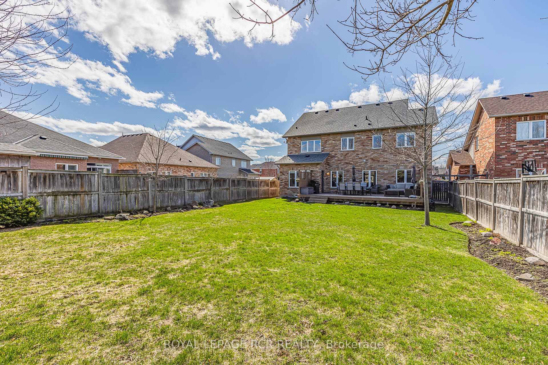 Photo 40 of 9 Coral Creek Crescent, Uxbridge — HOMEH