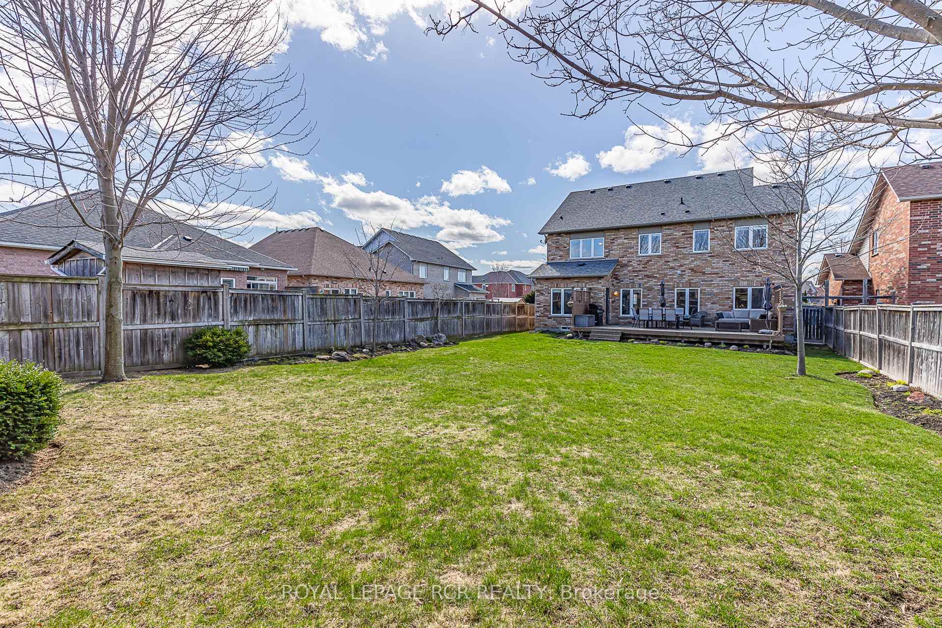 Photo 44 of 9 Coral Creek Crescent, Uxbridge — HOMEH