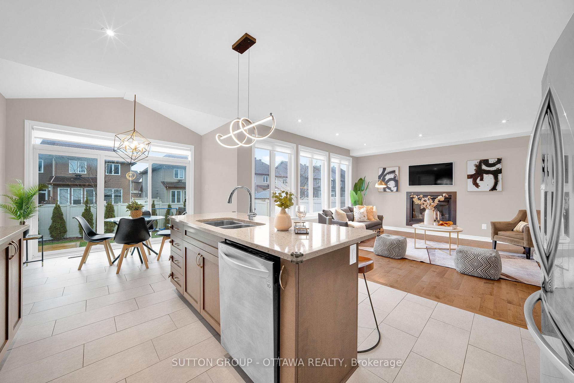 Photo 9 of 412 Odessa Way, Ottawa, Barrhaven - Cedargrove/Fraserdale — HOMEH