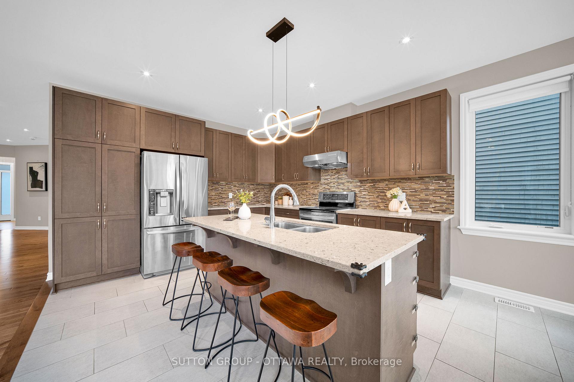 Photo 10 of 412 Odessa Way, Ottawa, Barrhaven - Cedargrove/Fraserdale — HOMEH