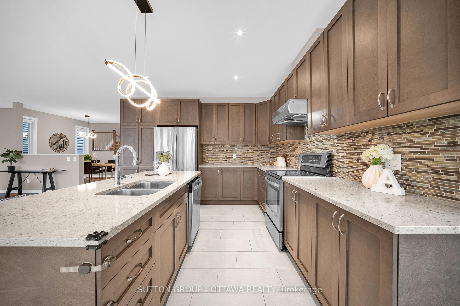 Photo 11 of 412 Odessa Way, Ottawa, Barrhaven - Cedargrove/Fraserdale — HOMEH