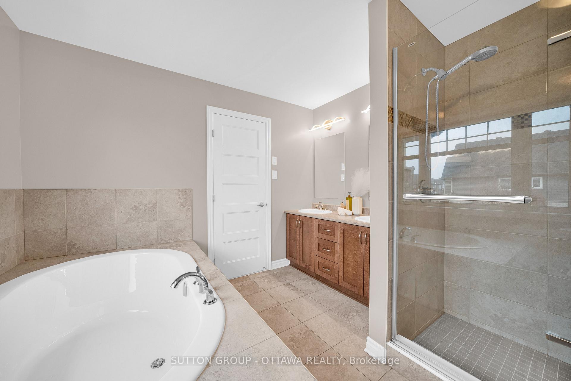 Photo 30 of 412 Odessa Way, Ottawa, Barrhaven - Cedargrove/Fraserdale — HOMEH