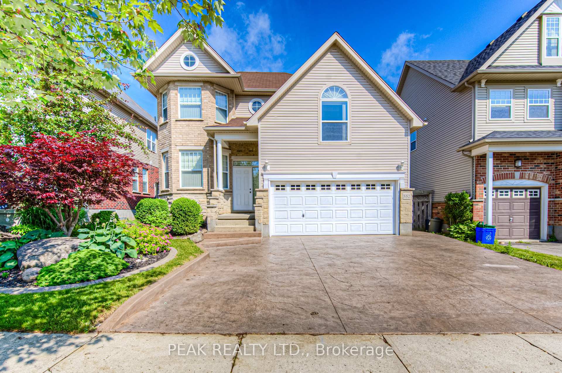 Photo 4 of 552 Altheim Crescent, Waterloo — HOMEH