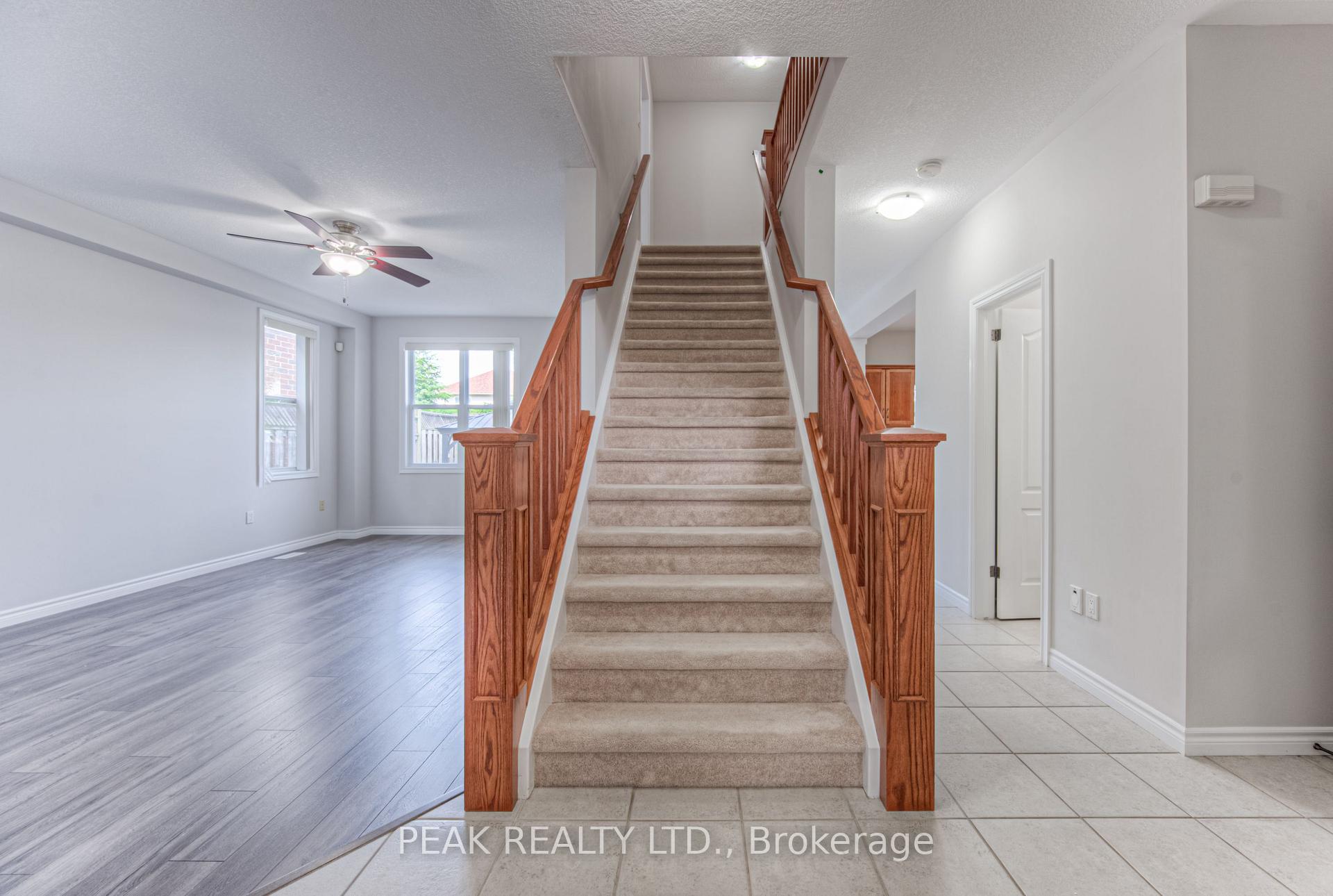 Photo 9 of 552 Altheim Crescent, Waterloo — HOMEH