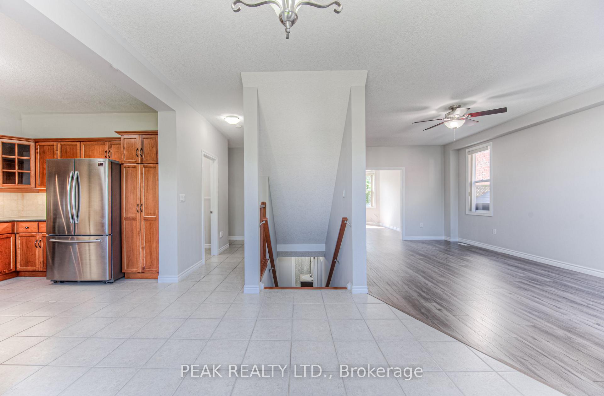 Photo 21 of 552 Altheim Crescent, Waterloo — HOMEH