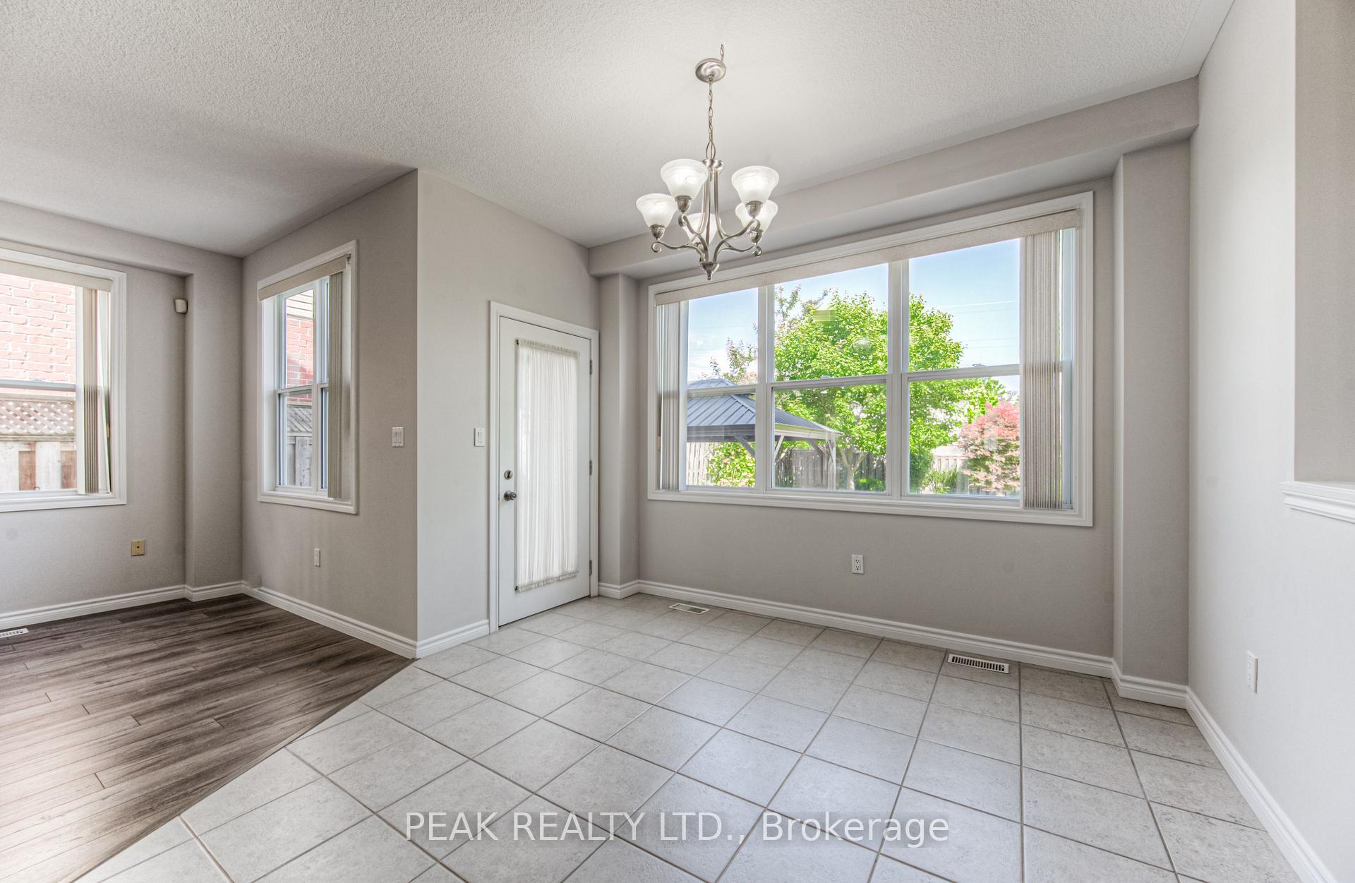 Photo 22 of 552 Altheim Crescent, Waterloo — HOMEH