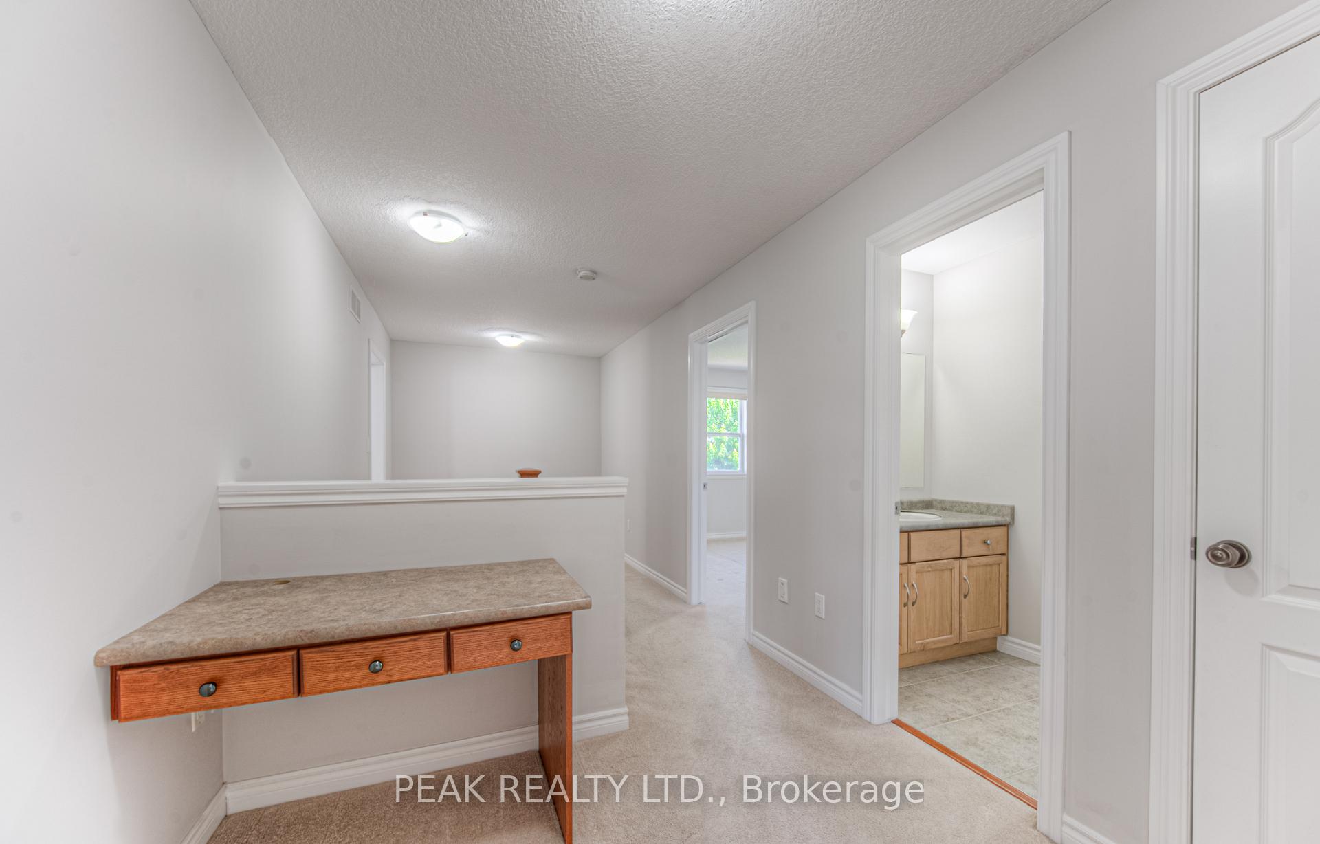 Photo 39 of 552 Altheim Crescent, Waterloo — HOMEH