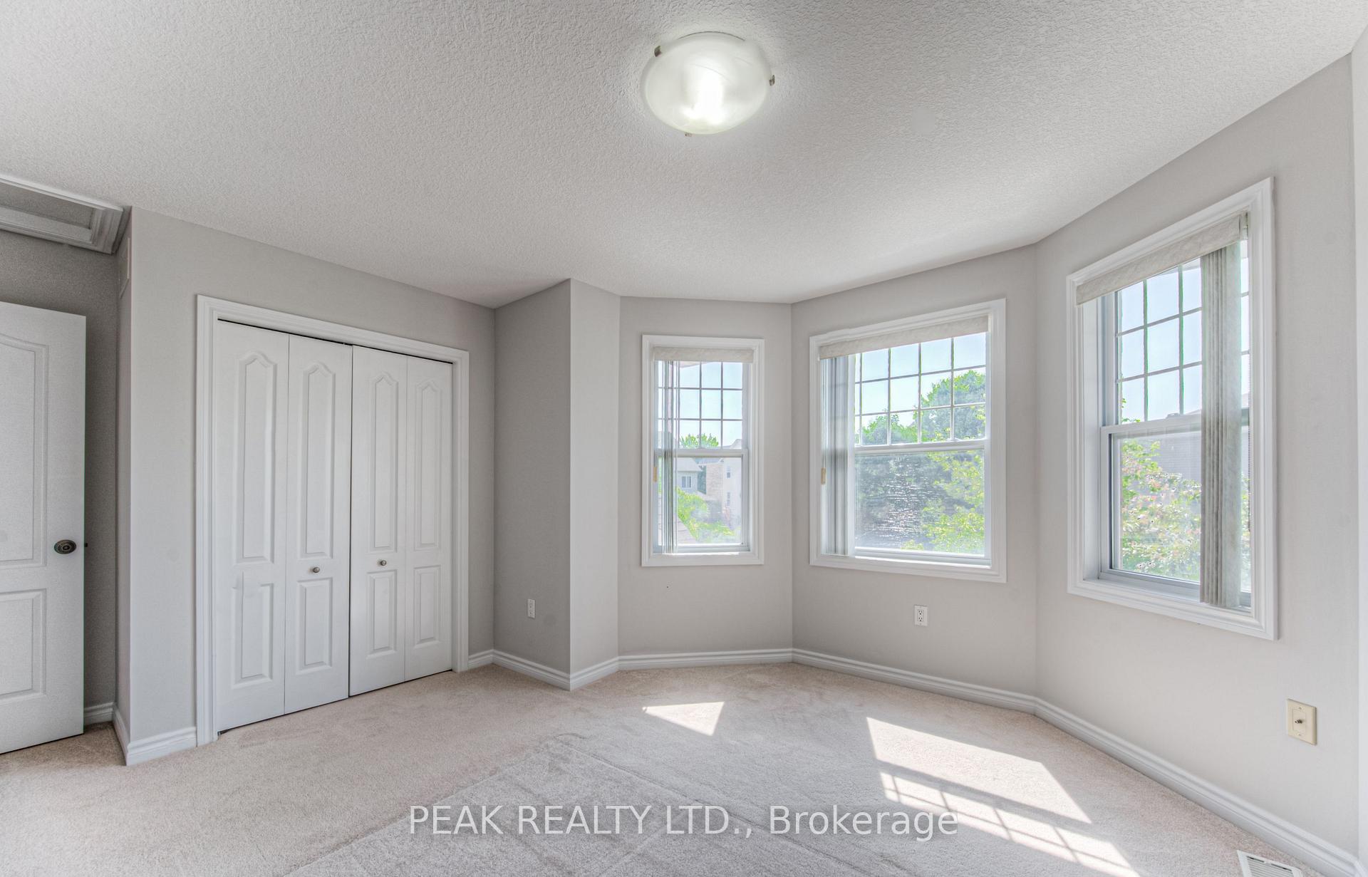 Photo 43 of 552 Altheim Crescent, Waterloo — HOMEH