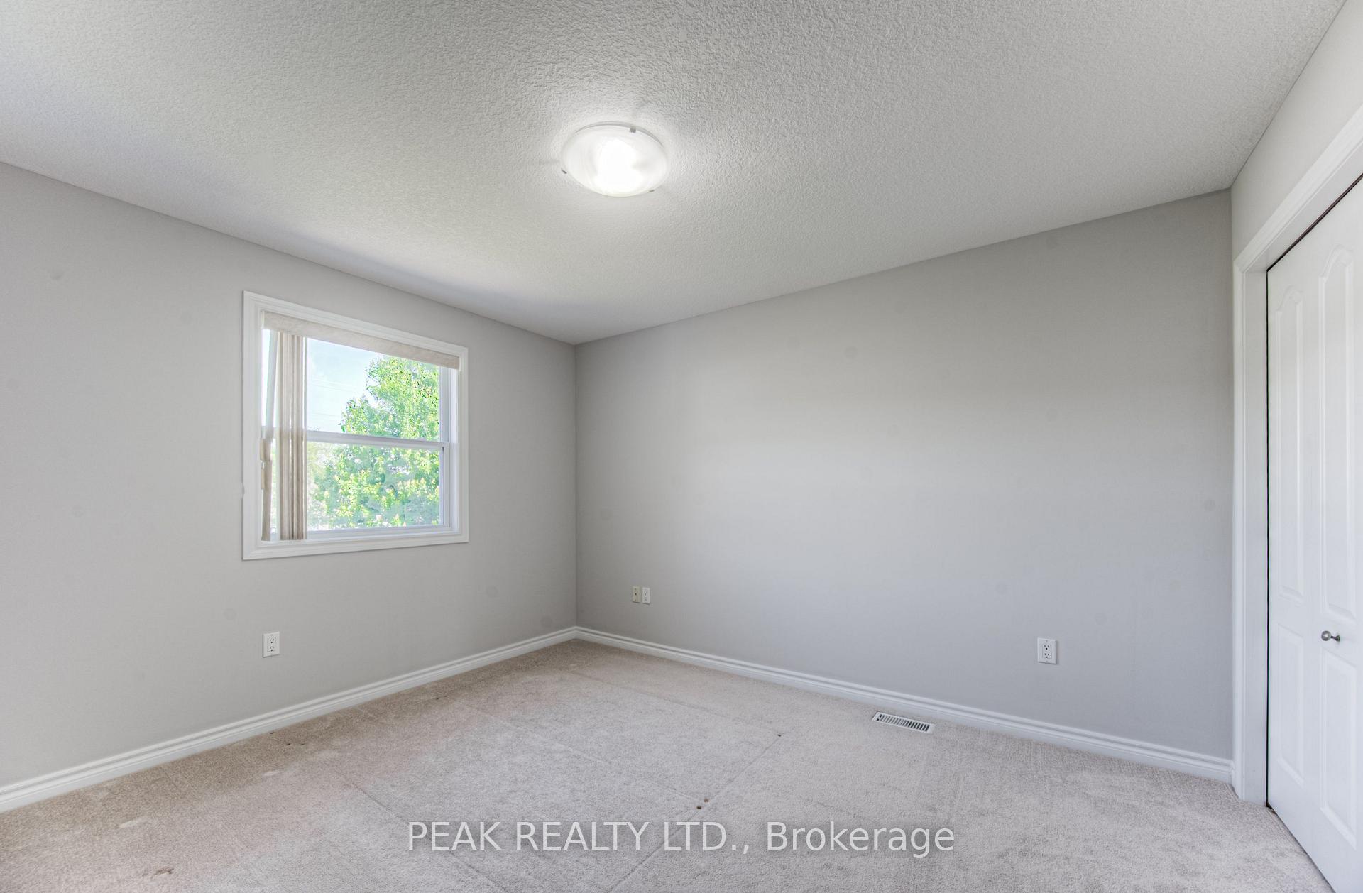 Photo 49 of 552 Altheim Crescent, Waterloo — HOMEH