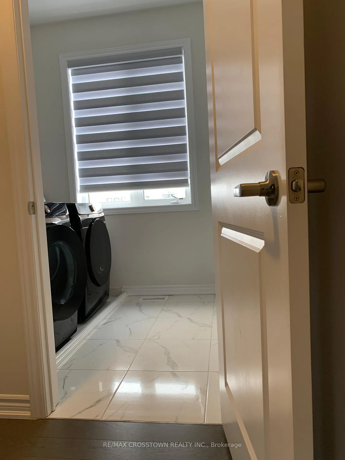 Photo 16 of 20 Rochester Drive, Barrie, Rural Barrie Southeast — HOMEH