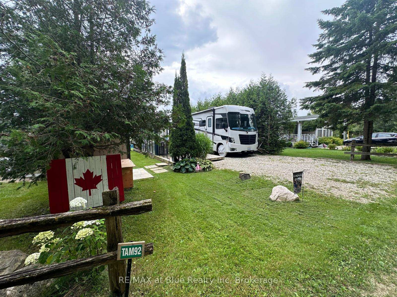 Photo 3 of Unit Tamarak 92, 7489 Sideroad 5, Wellington North, Rural Wellington North — HOMEH