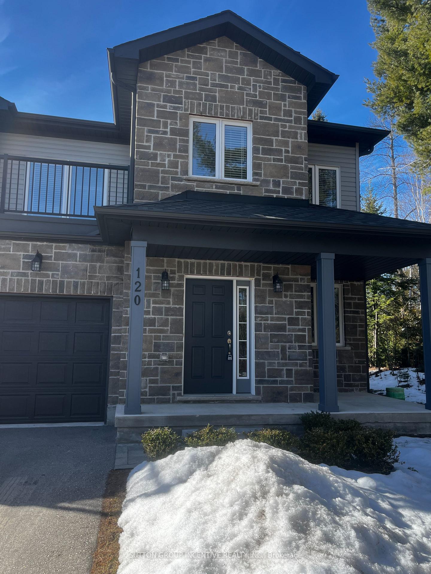 Photo 2 of Unit A, 120 40th Street, Wasaga Beach — HOMEH